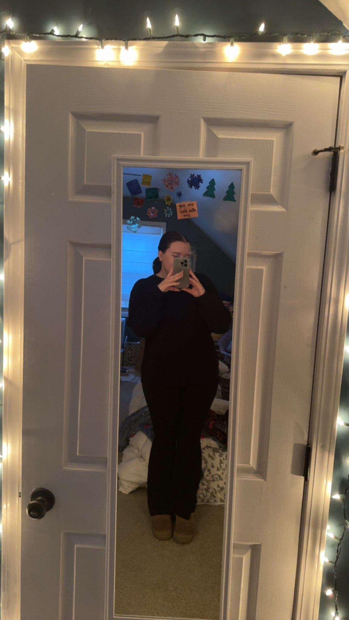 good morning 
#sweater #leggings #coldweather

#LTKootd