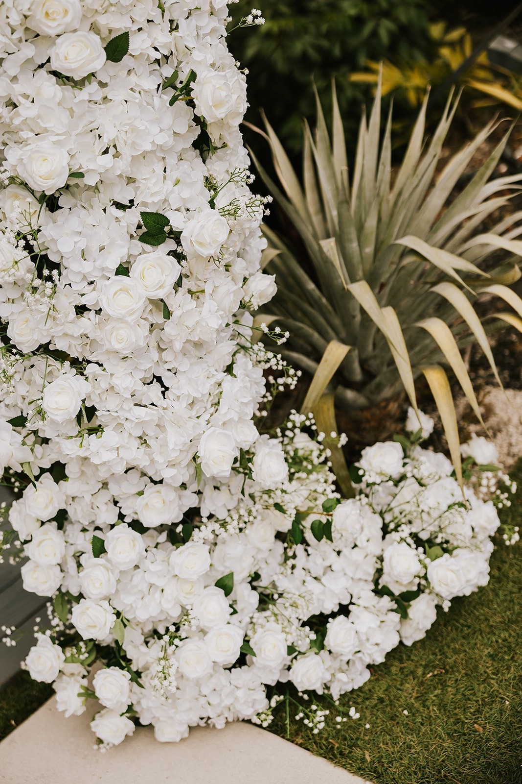 The prettiest faux flowers we used for our black and white wedding! 🤍🫶🏻 These were so realistic looking and looked so beautiful for our wedding arch and centerpieces! 🤍

#LTKWedding #LTKFindsUnder100 #LTKParties