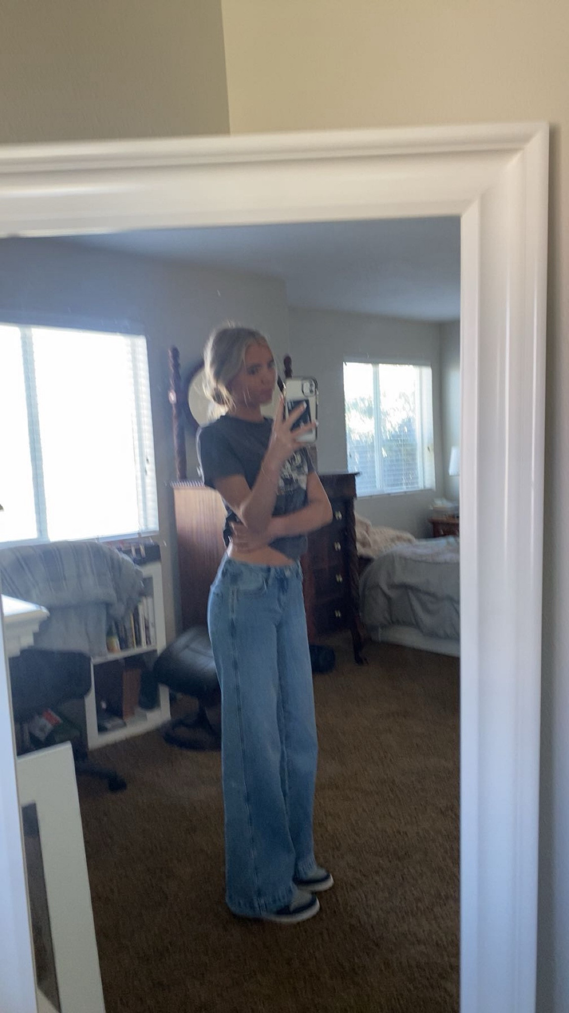 outfit inspo! top is size S, jeans are size 22, and shoes fit normal!

everyday outfit inspo, graphic tee, denim, nike dunks, hair inspo

#LTKBeauty #LTKStyleTip #LTKPetite