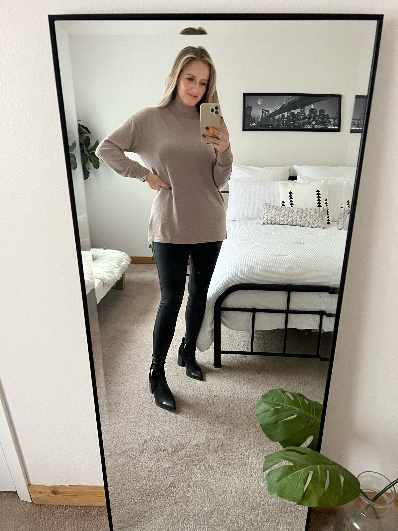 Thanksgiving outfit all on sale- spanx for the win🖤 

#LTKCyberweek #LTKHoliday #LTKstyletip