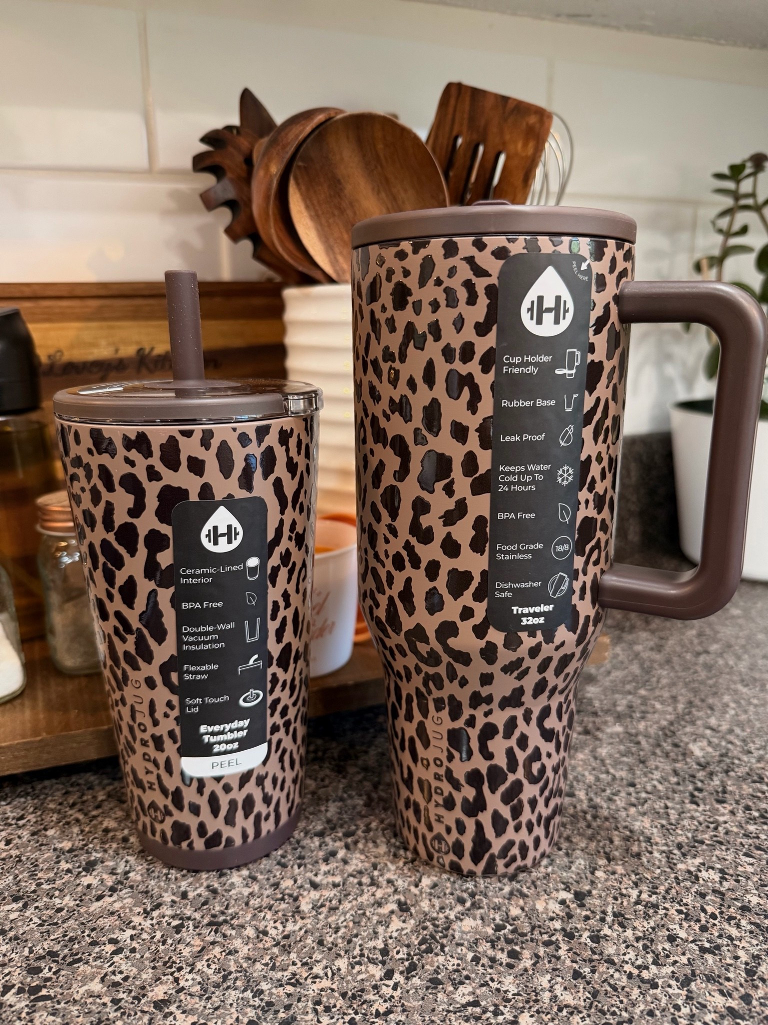 THE cup for fall 😍🤎

cheetah print, fall, fall trends, fall cup, hydrojug, trending, animal print, fall fashion