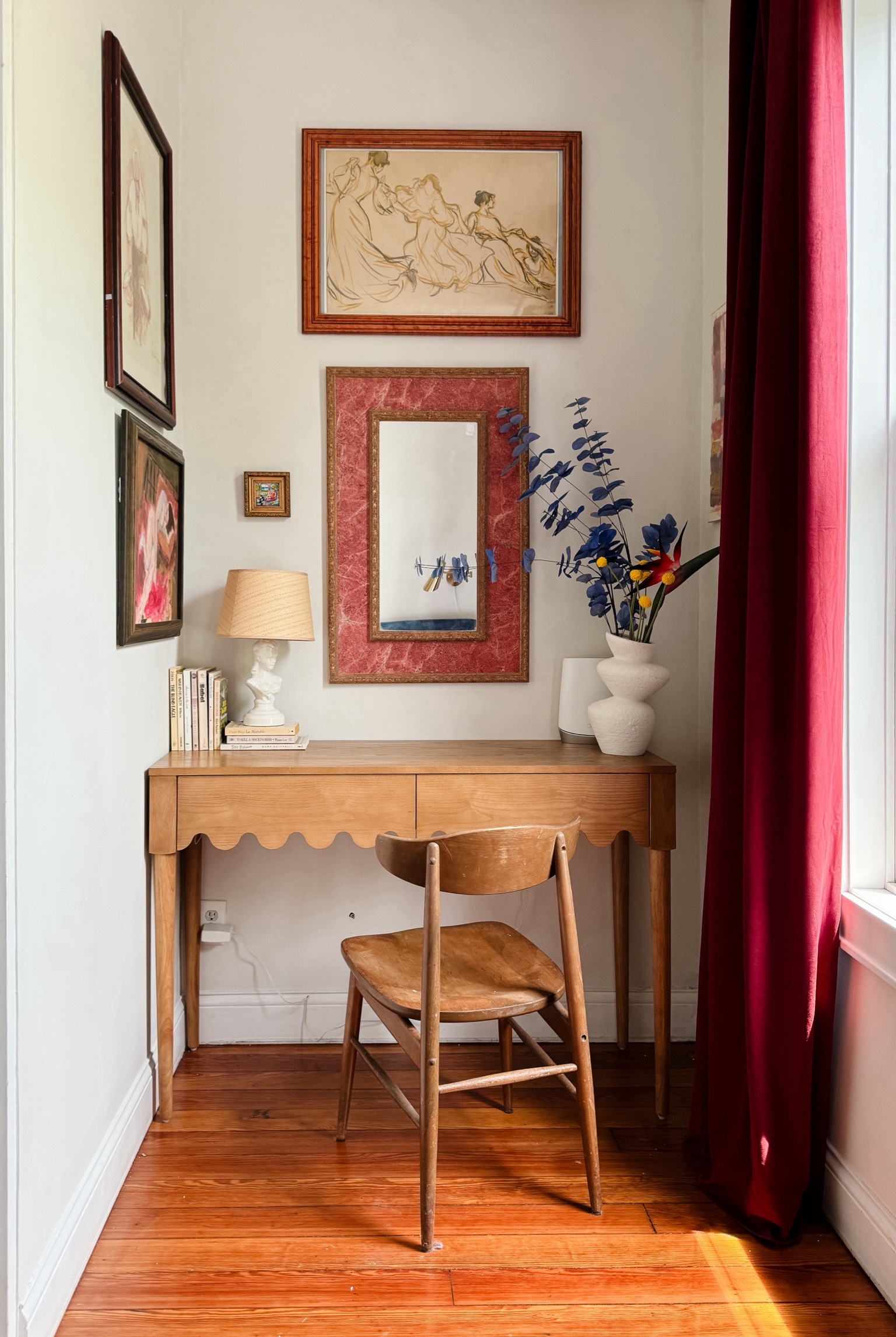 Artbnb desk nook 😍 All art is original/thrifted/collected. 

#LTKhome