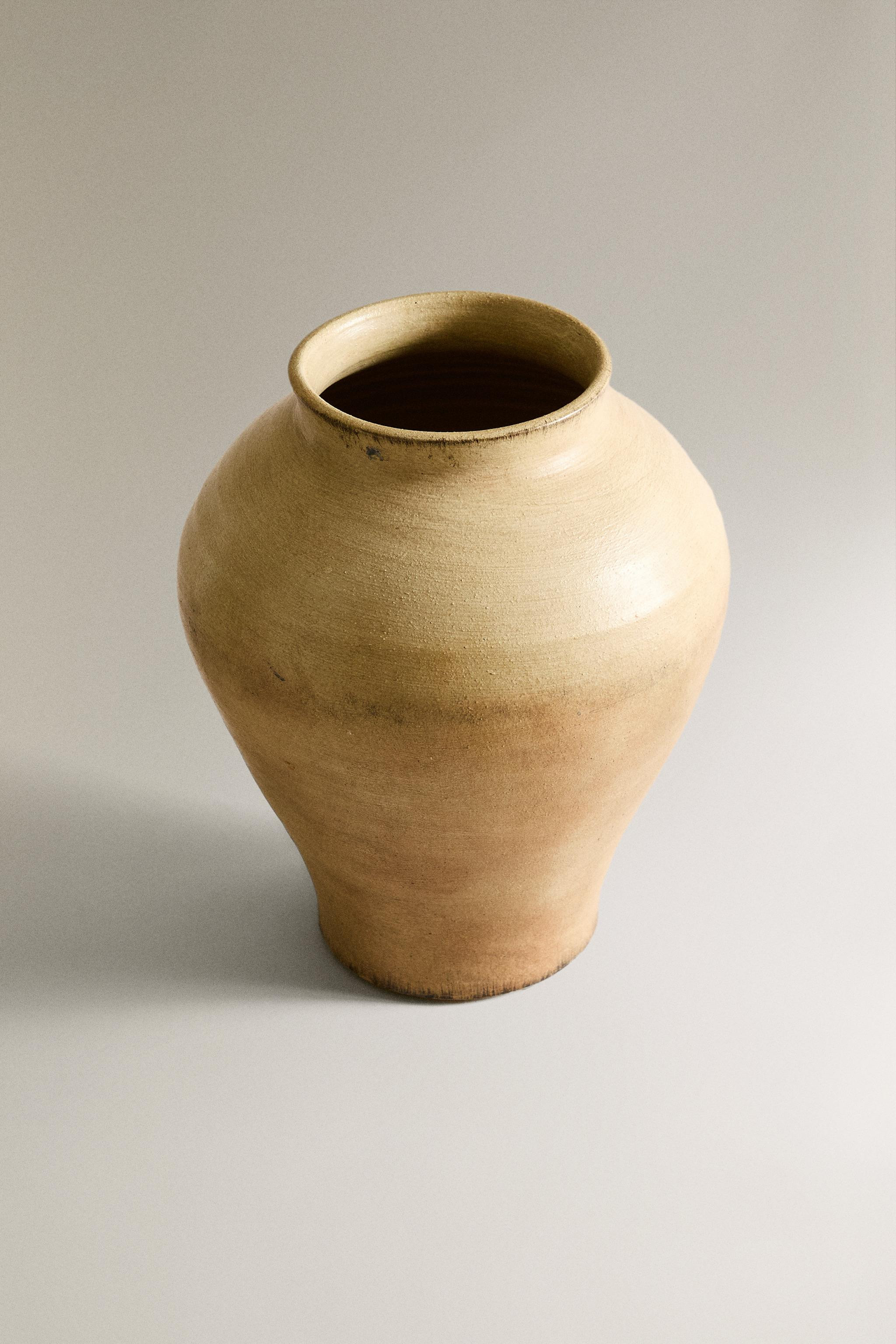 LIGHT TERRACOTTA VASE | Zara US