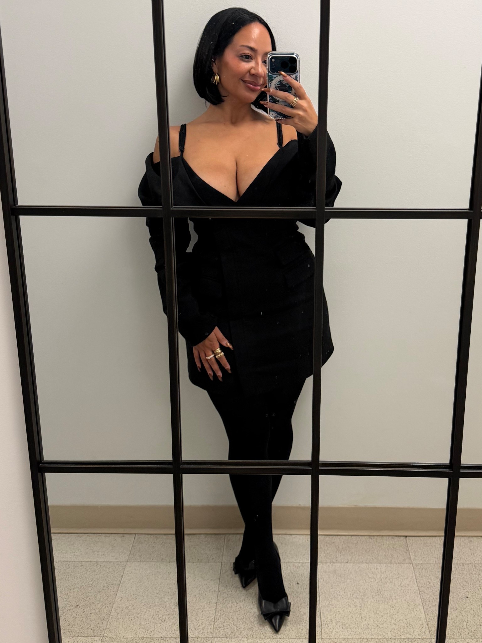 ALL BLACK for a Valentine’s Day date night outfit 🖤

mini dress
black dresses 
long sleeve dress 

#LTKootd #LTKPetite #LTKOver40