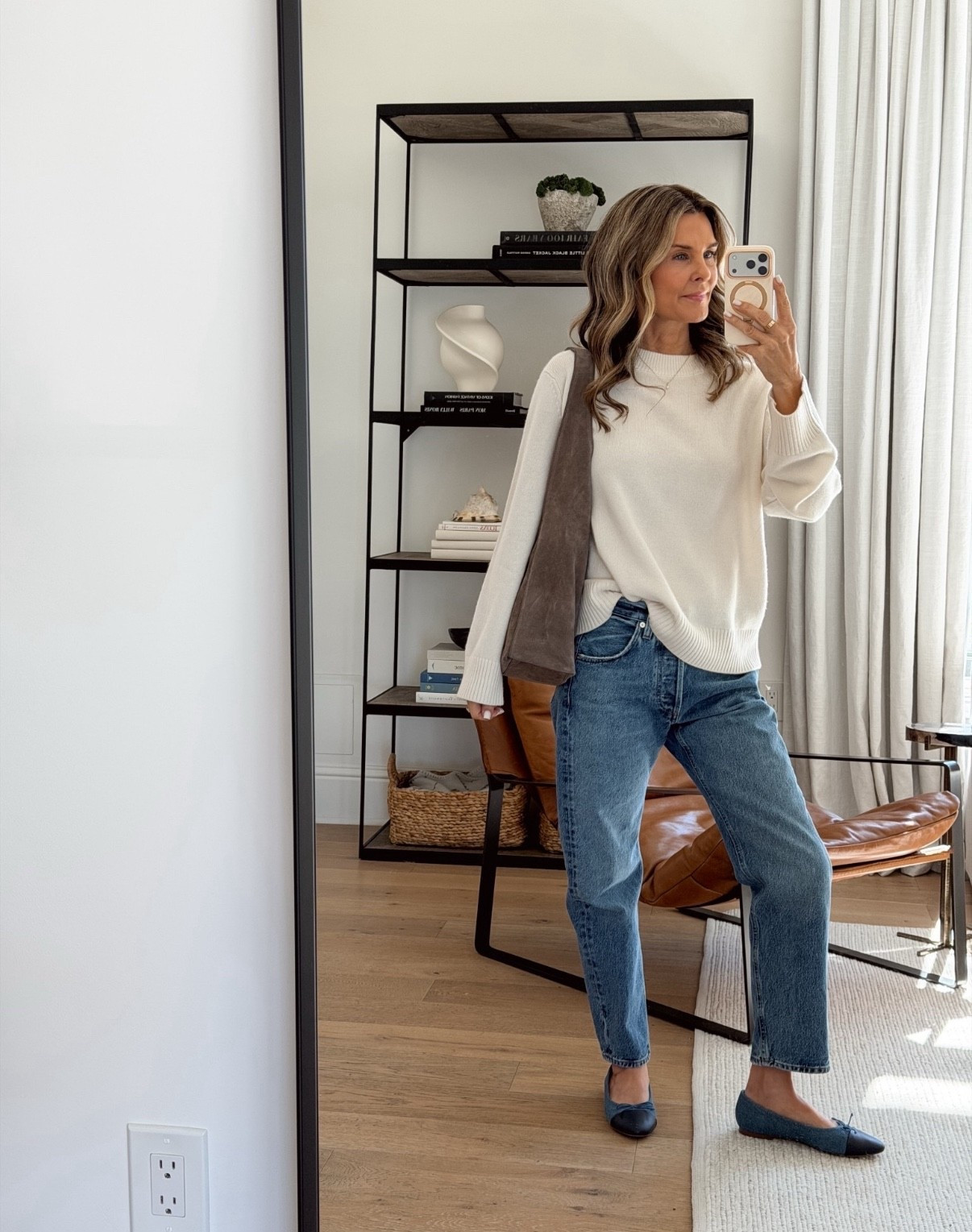 -Jeans size down 1 size, I’m 5’6” (I’m wearing my true size, washed in hot to shrink, rather I sized down) 
—Linking the LEVI as alternate! Similar fit. 
-a favorite sweater sz S
-Flats, wearing true size, if in-between, sz Down. 
-Suede bag several colors available 

#LTKgrwm #LTKootd #LTKOver40