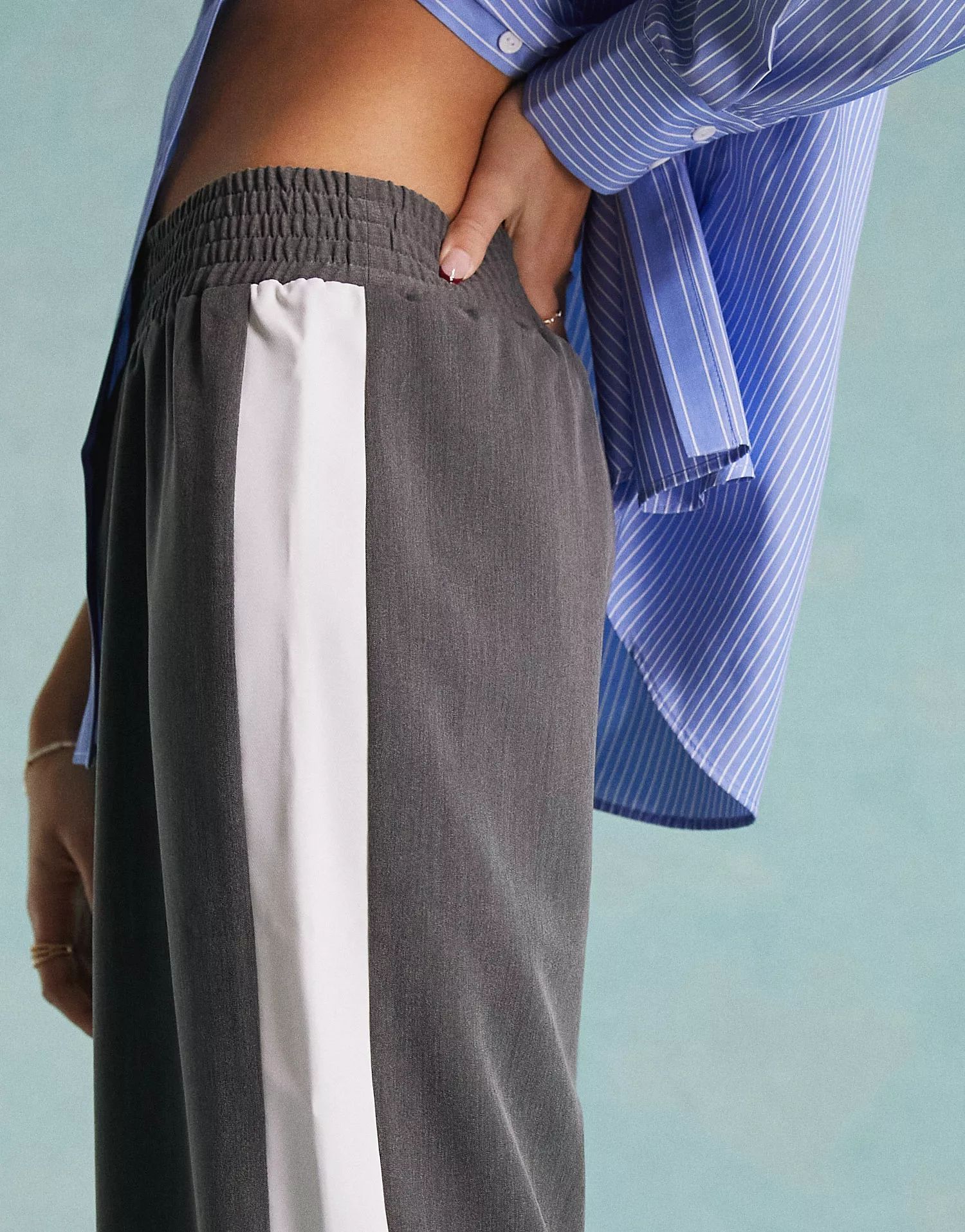 Miss Selfridge side stripe pull on wide leg trouser in grey | ASOS | ASOS (Global)