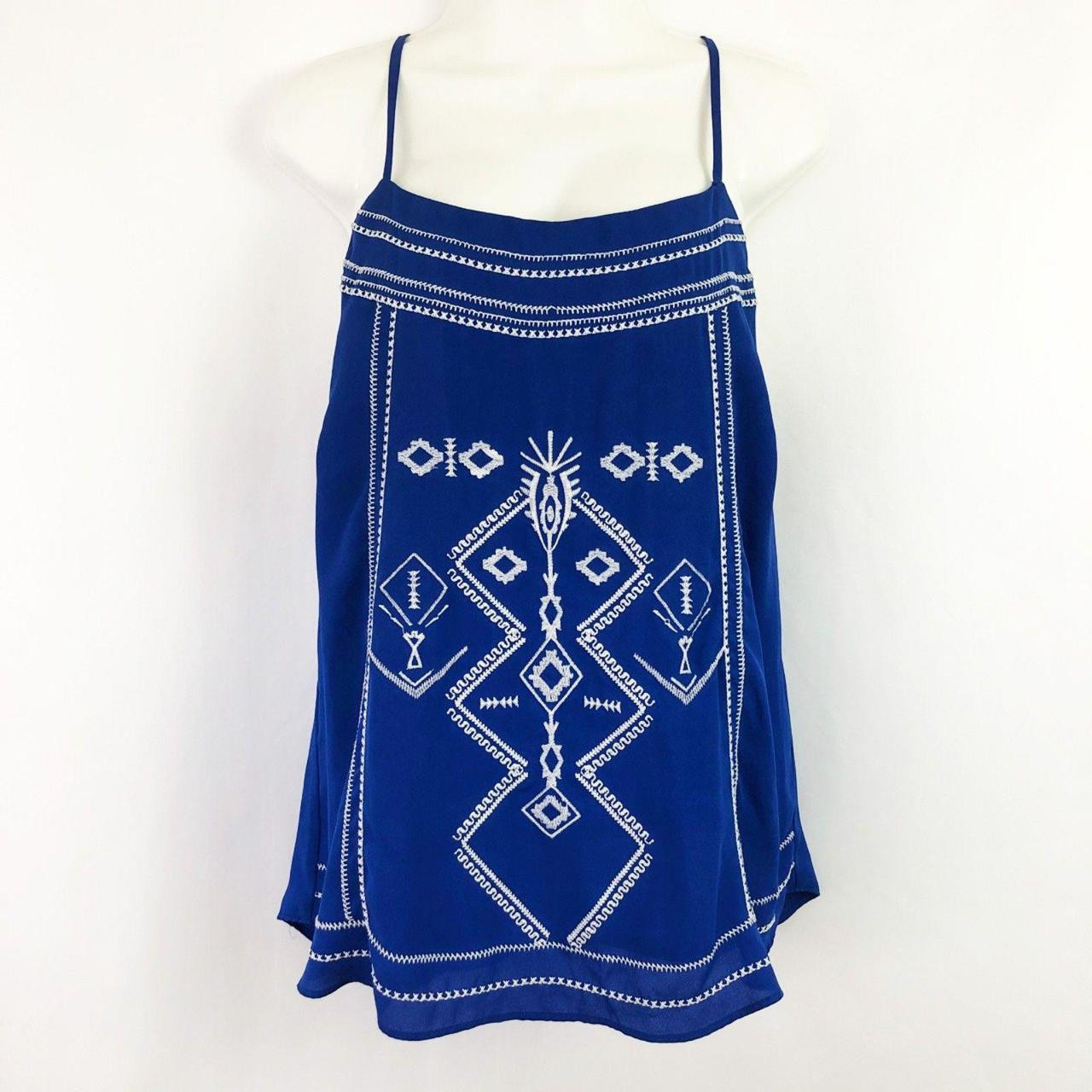 Maurices Women's Tank top - Blue/White - L | Depop US