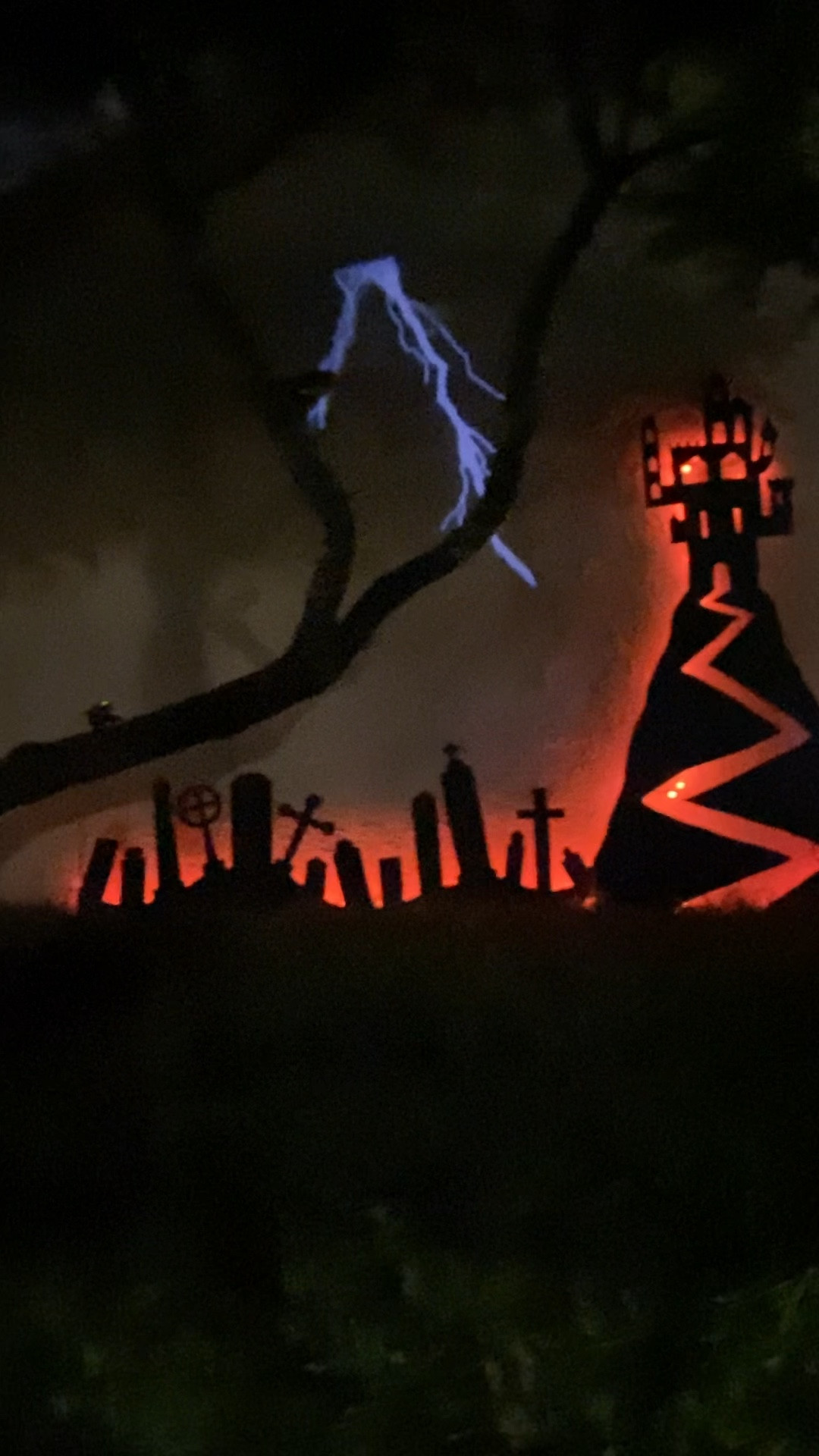 This Spooky Halloween Outdoor Scene is Everything !

#LTKVideo #LTKHalloween #LTKSeasonal