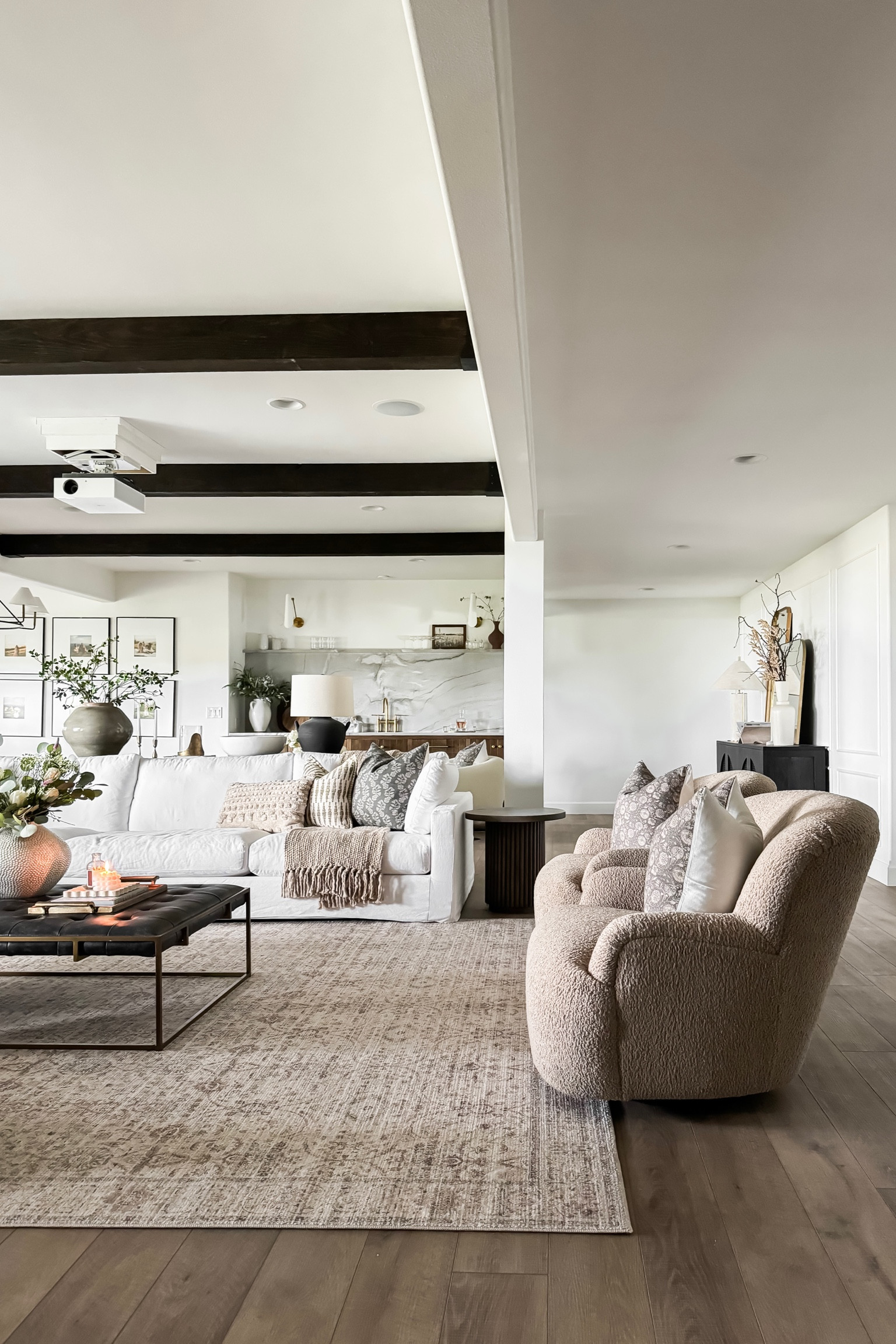 This neutral area rug is the perfect find for this living room space!

Home  home decor  home finds  home favorites  neutral home  modern home  living room styling  living room inspo  area rug  walmart favorites 

#LTKSeasonal #LTKhome