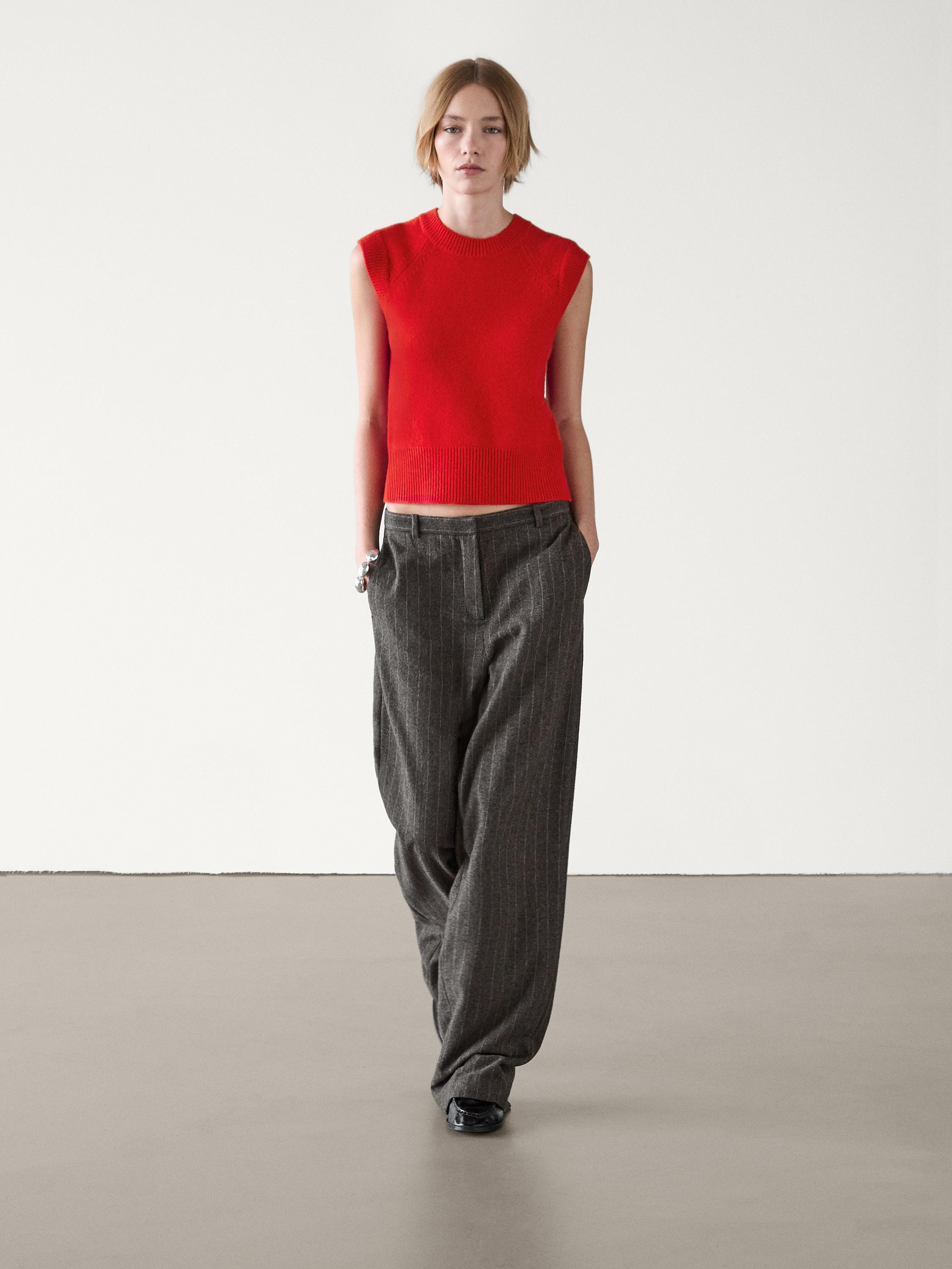Wool blend knit waistcoat with ribbed trims | Massimo Dutti UK