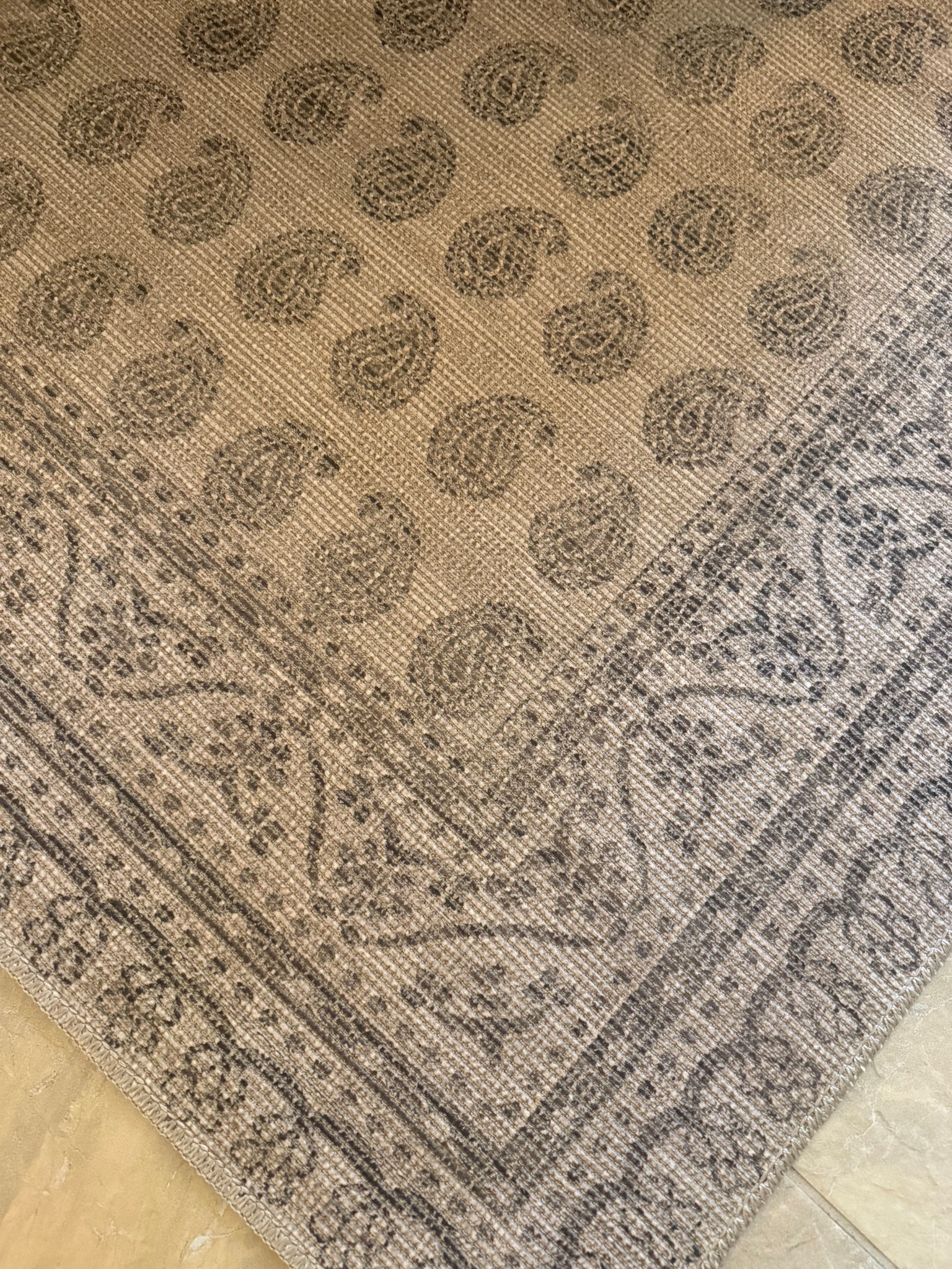 RUN — my new neutral rug is officially over 50% OFF 🤎
Such a high-end look for less, and it’s perfect for living rooms, bedrooms, and dining spaces.
See this rug + more of my best rug finds all marked down.

#LTKSaleAlert #LTKHoliday #LTKHome