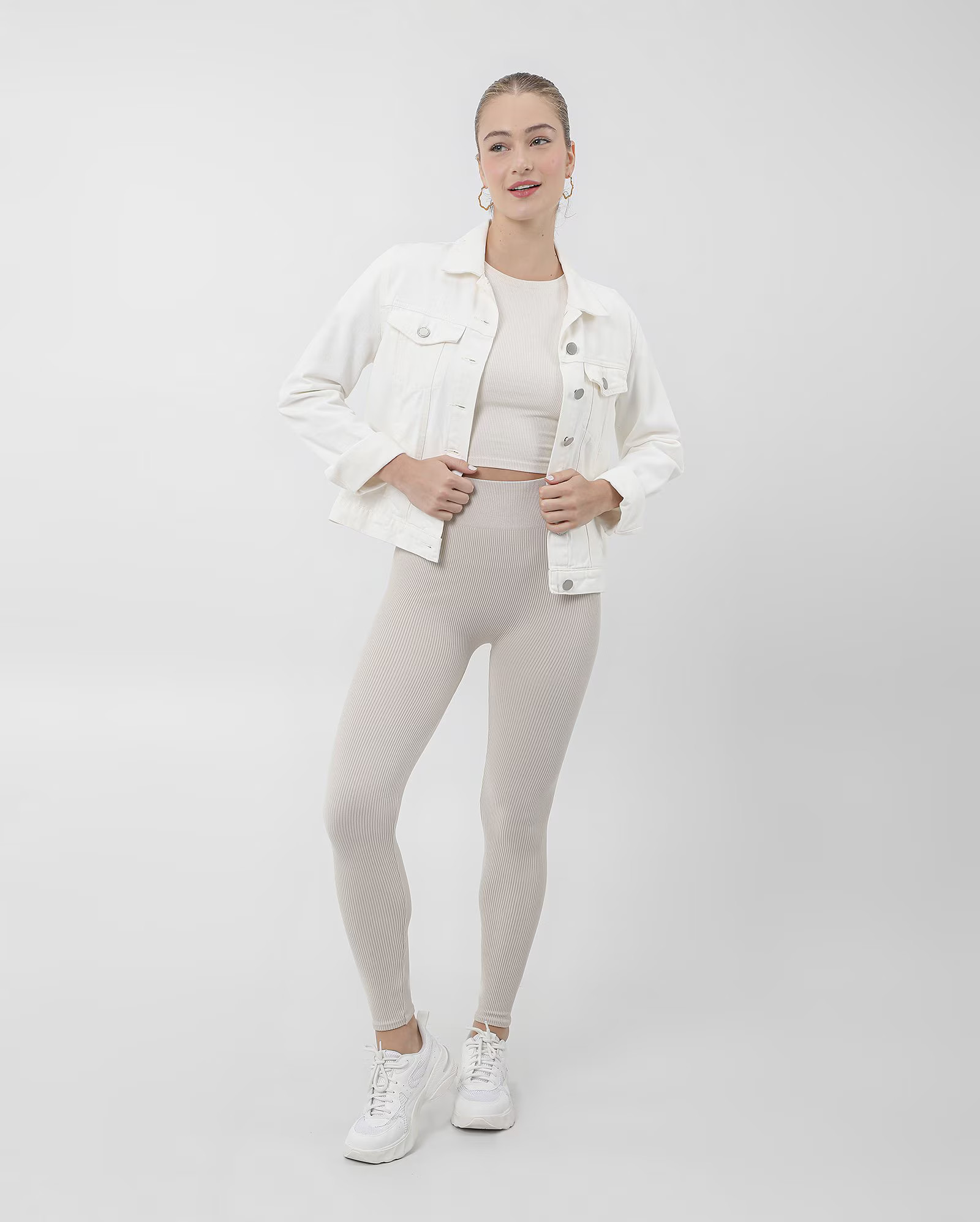 Calça legging canelada cintura alta - Cinza Claro |  Pool Basics by Riachuelo | Riachuelo (BR)