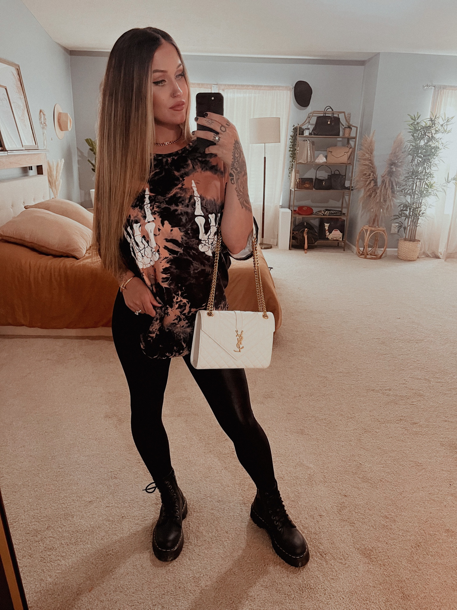 Night out 🖤🖤🖤

#LTKbeauty #LTKHalloween #LTKstyletip
