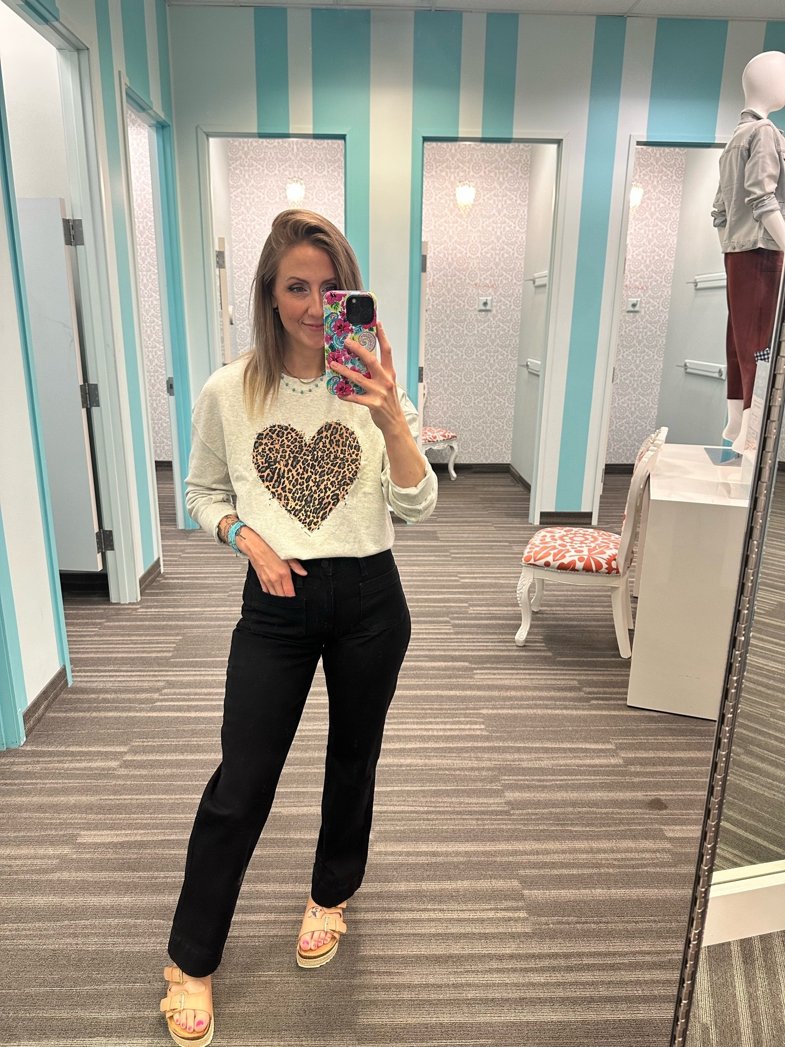 Wearing medium in sweatshirt and 6 in jeans (run a little snug)

#LTKootd #LTKmomlife #LTKgrwm