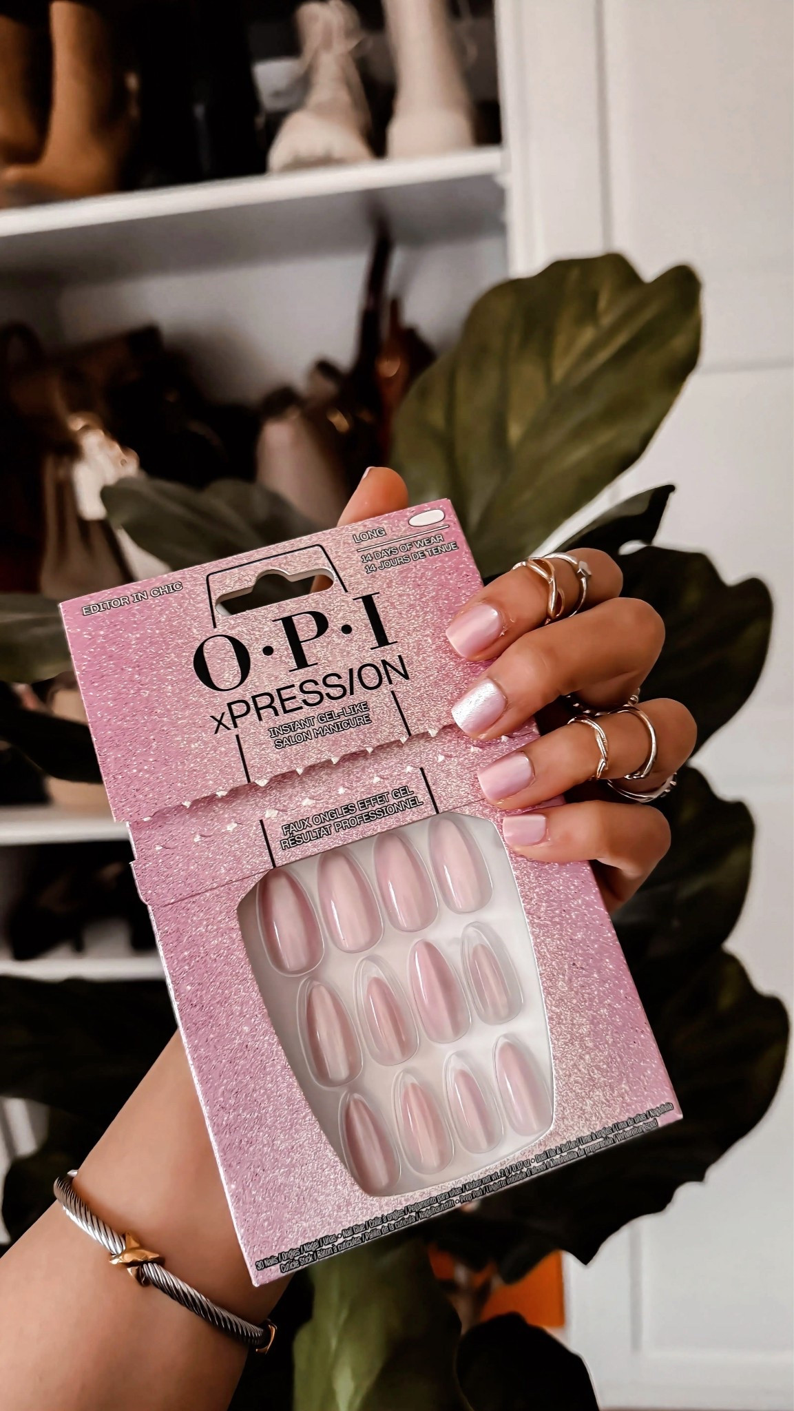 opi press on nails in editor in chic 

#LTKbeauty #LTKstyletip #LTKcanada