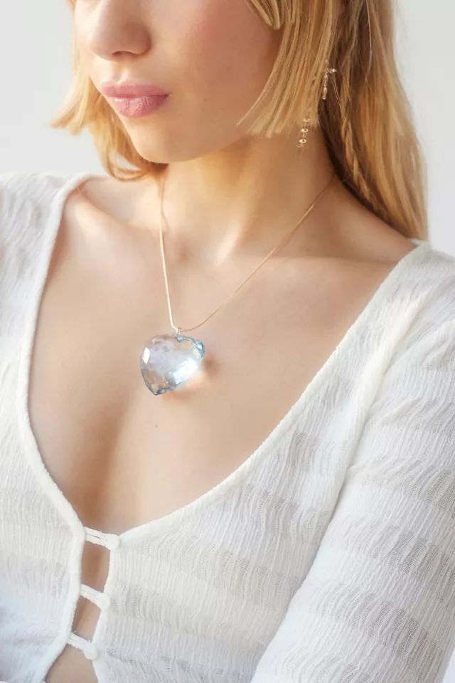 Rayanne Heart Pendant Necklace | Urban Outfitters (US and RoW)