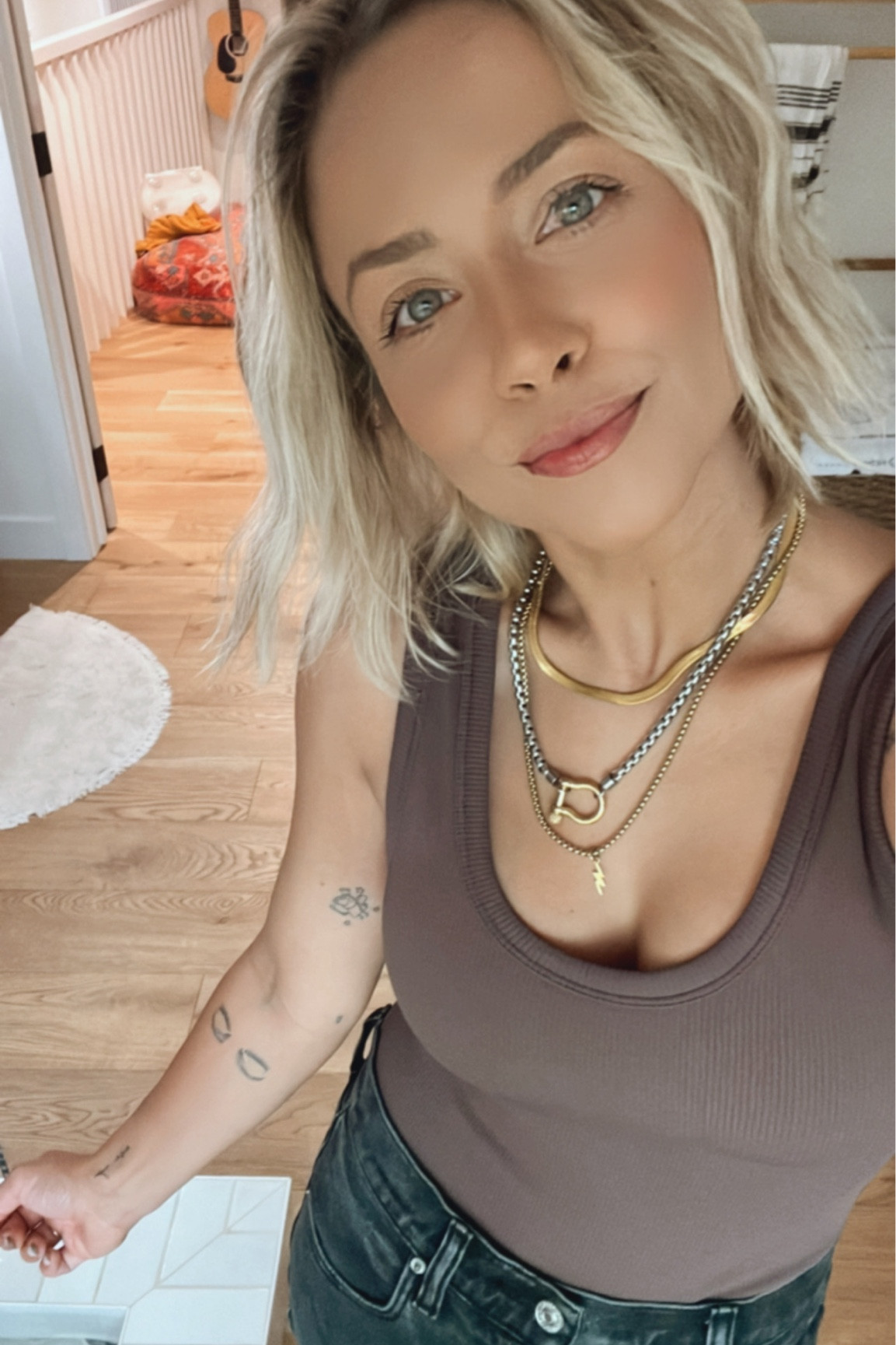 Most comfortable bodysuit, favorite necklace set, mom jeans on sale at Abercrombie 🙌

#LTKstyletip #LTKunder100 #LTKunder50