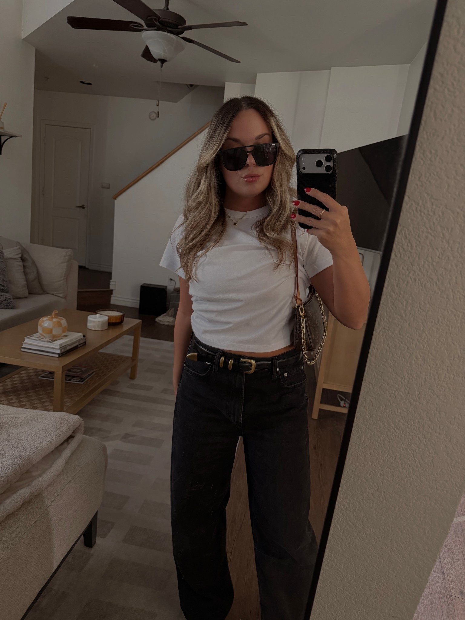 Leset
Leset Margo
Leset t shirt
White tshirt
Black jeans
Black belt
Aritzia outfits
Revolve outfits


#LTKPetite #LTKFindsUnder100 #LTKStyleTip