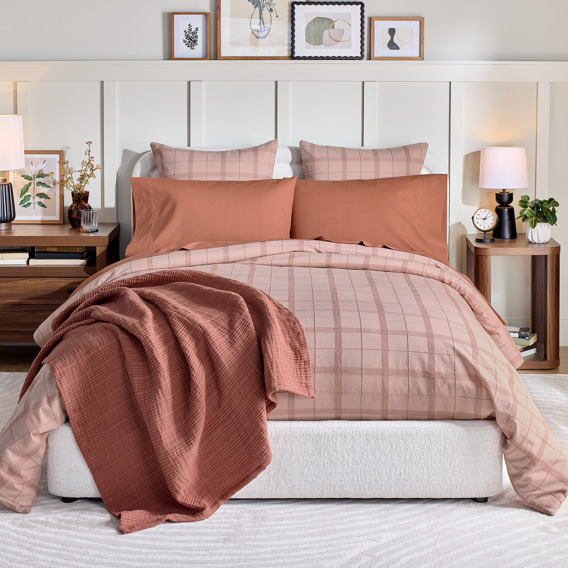 Better Homes & Gardens All in One Reversible Comforter and Sheet Set 8 Piece, King, Garment Washed Pink - Walmart.com | Walmart (US)
