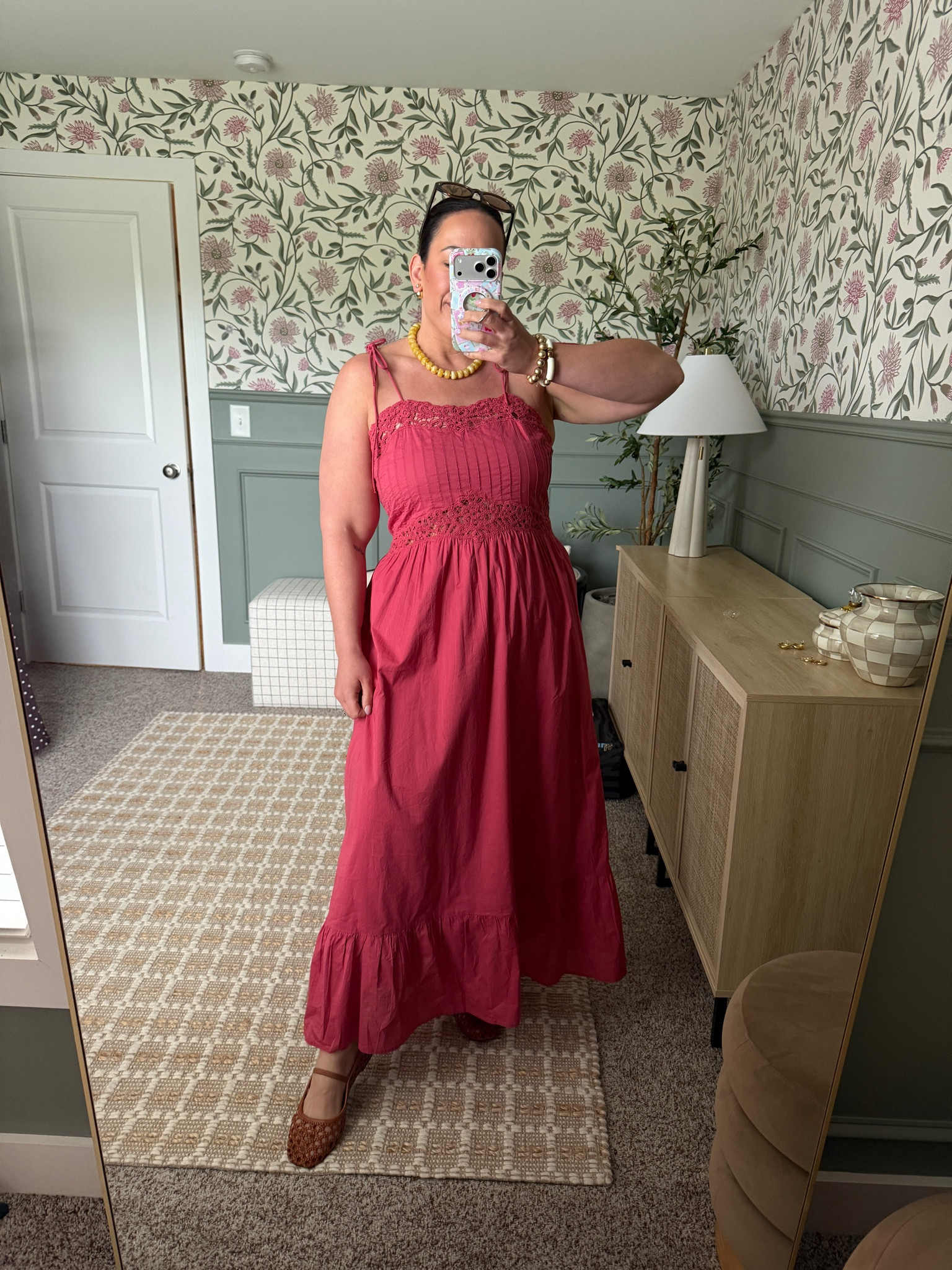 @Target  OOTD for the midsize mom size L perfect summer outfit ☀️☀️☀️

#LTKootd #LTKMidsize #LTKSaleAlert