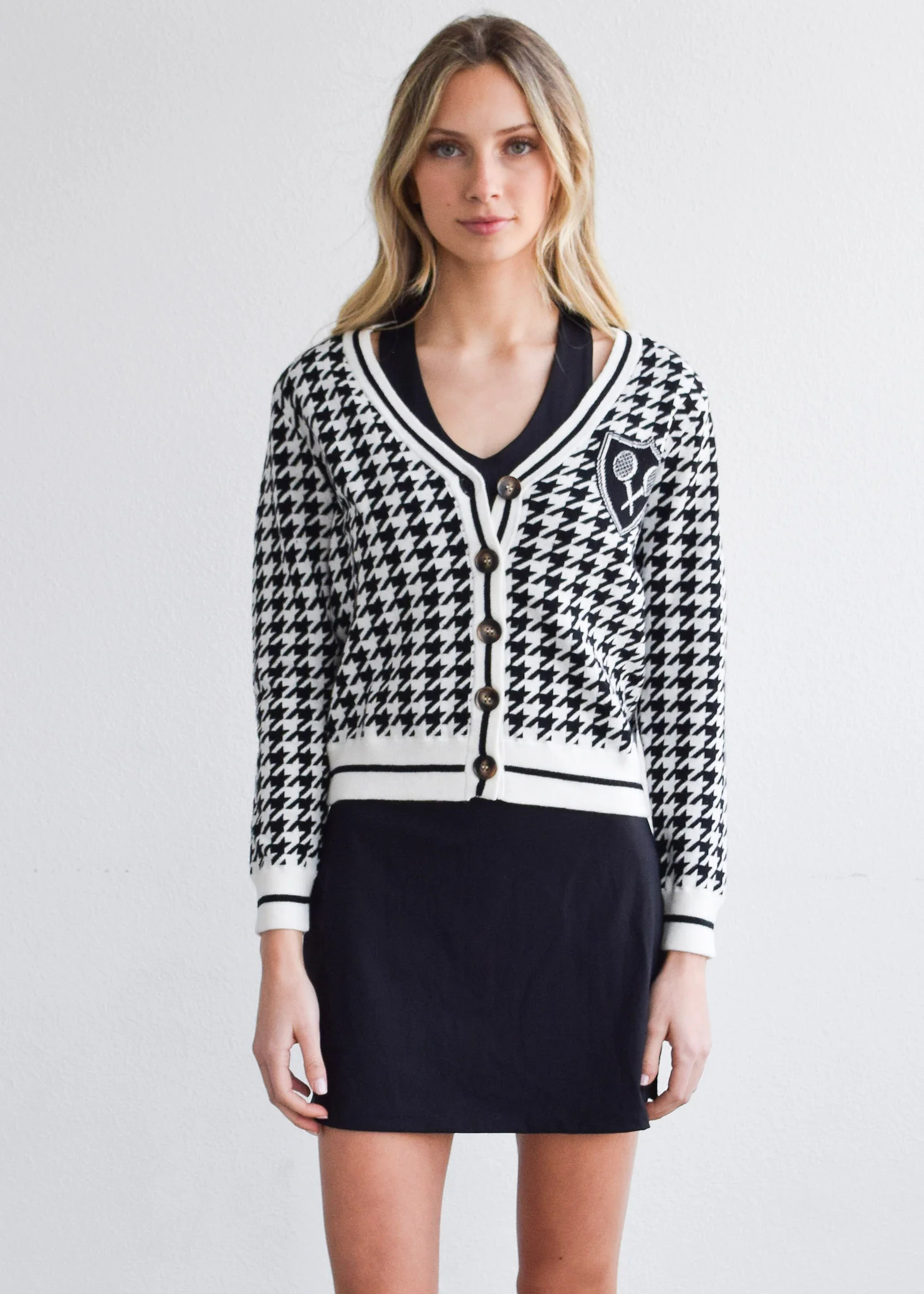 Never A Wallflower Club | Long Sleeve Cardigan Sweater - Golf Houndstooth | Never A Wallflower