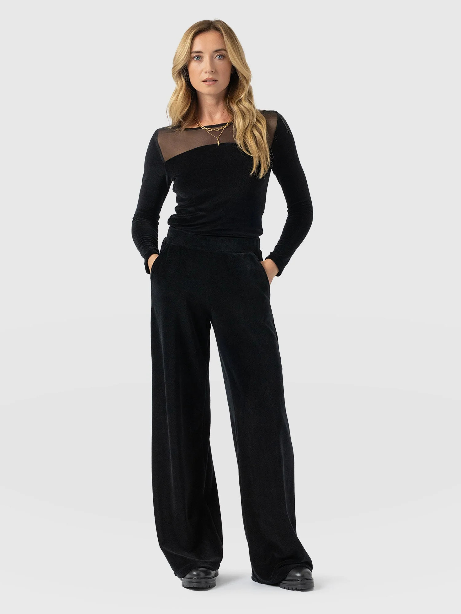 Keller Wide Leg Pant - Black Velvet | Saint + Sofia