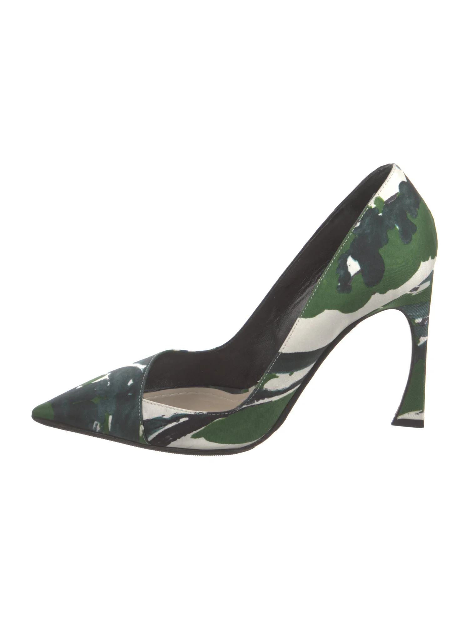 Canvas Printed Pumps | The RealReal