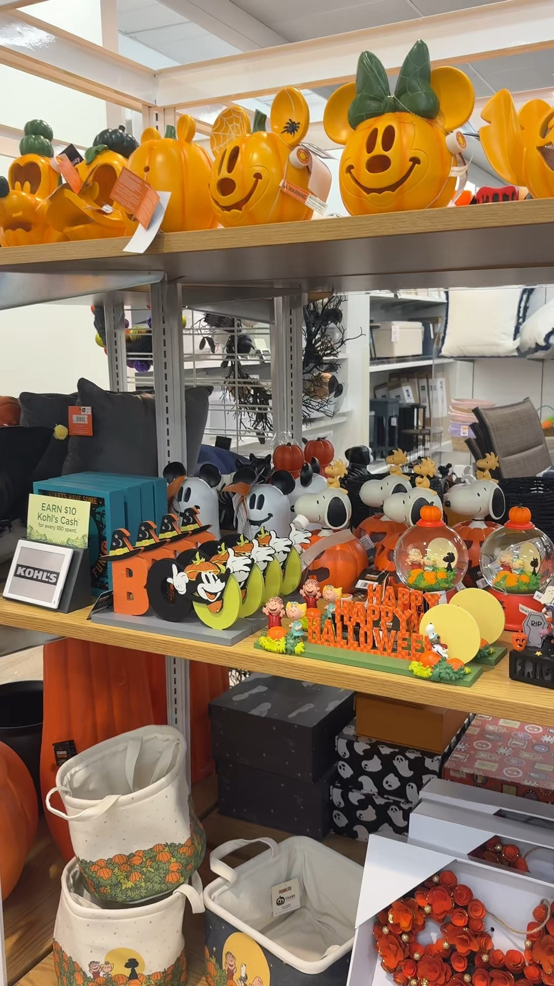Friday Disney finds! Spooky season is here 🎃🧡

#LTKSeasonal #LTKHome #LTKSaleAlert