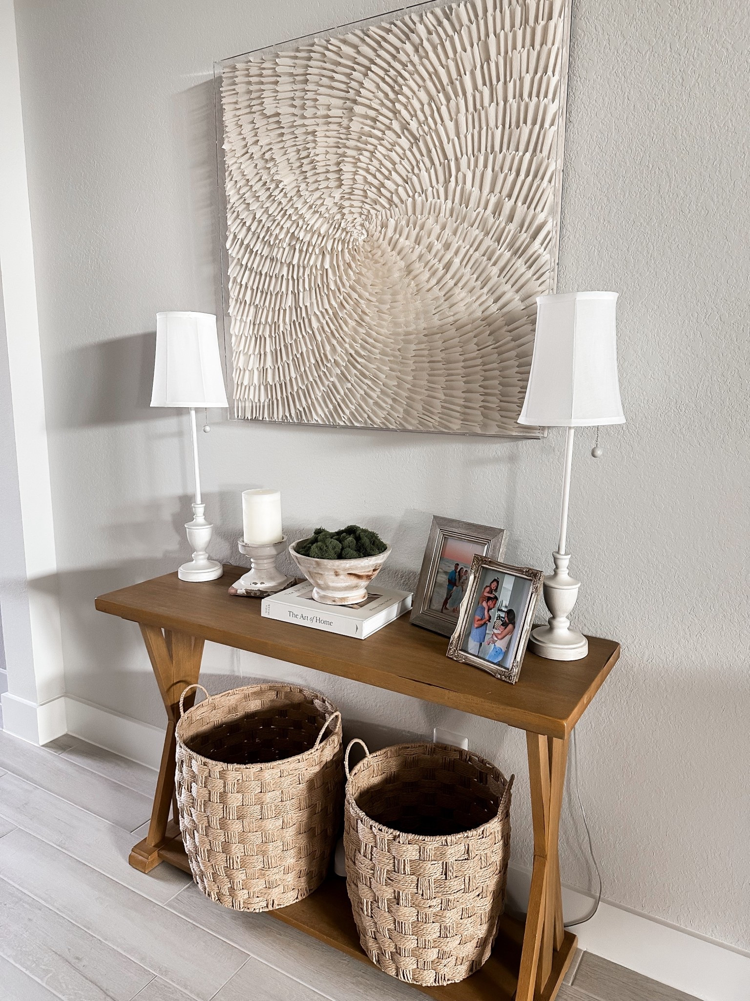 Entry way table decor #homedecor #home 

#LTKHome