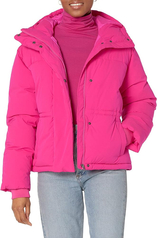 Amazon Essentials Women's Short Waisted Puffer Jacket, Valentine’s Day Outfit, Amazon Fashion | Amazon (US)