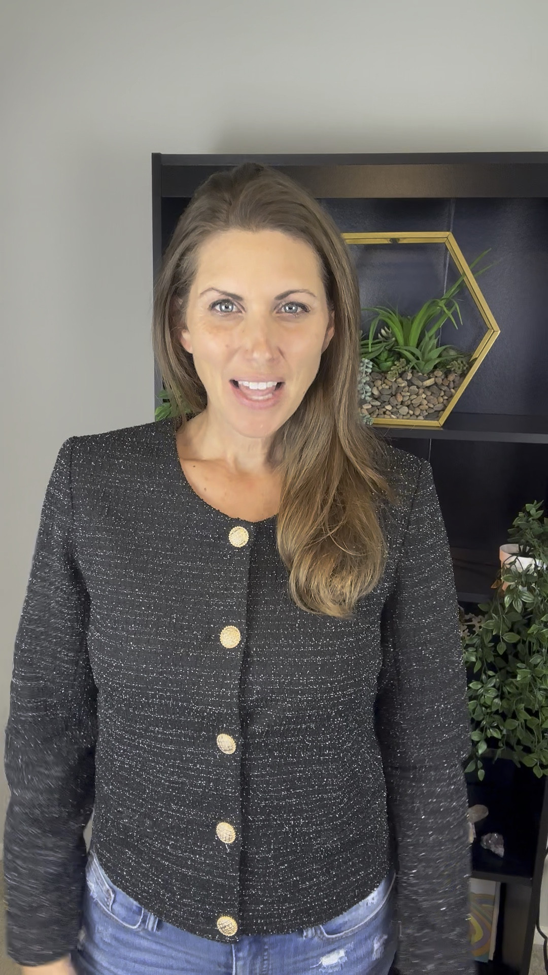 Tweed blazer jacket try on and review

#LTKOver40 #LTKWorkwear #LTKSeasonal