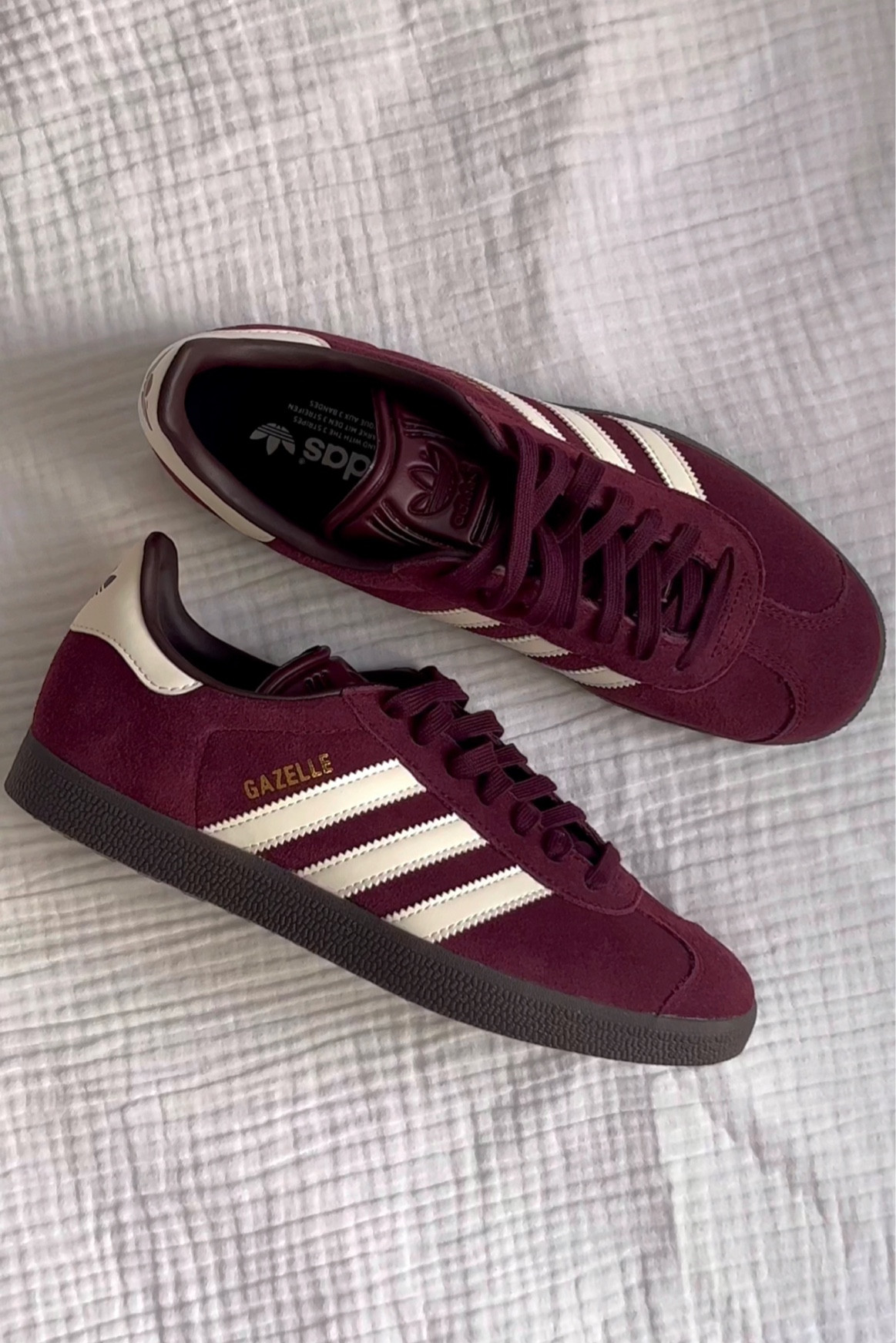 new sneakers 🍒☁️👟

adidas gazelle, burgundy, fall fashion, footwear, winter fashion, cherry red, fashion trends, sneaker trends, shoe trends, red shoes 

#LTKeurope #LTKSeasonal #LTKshoecrush