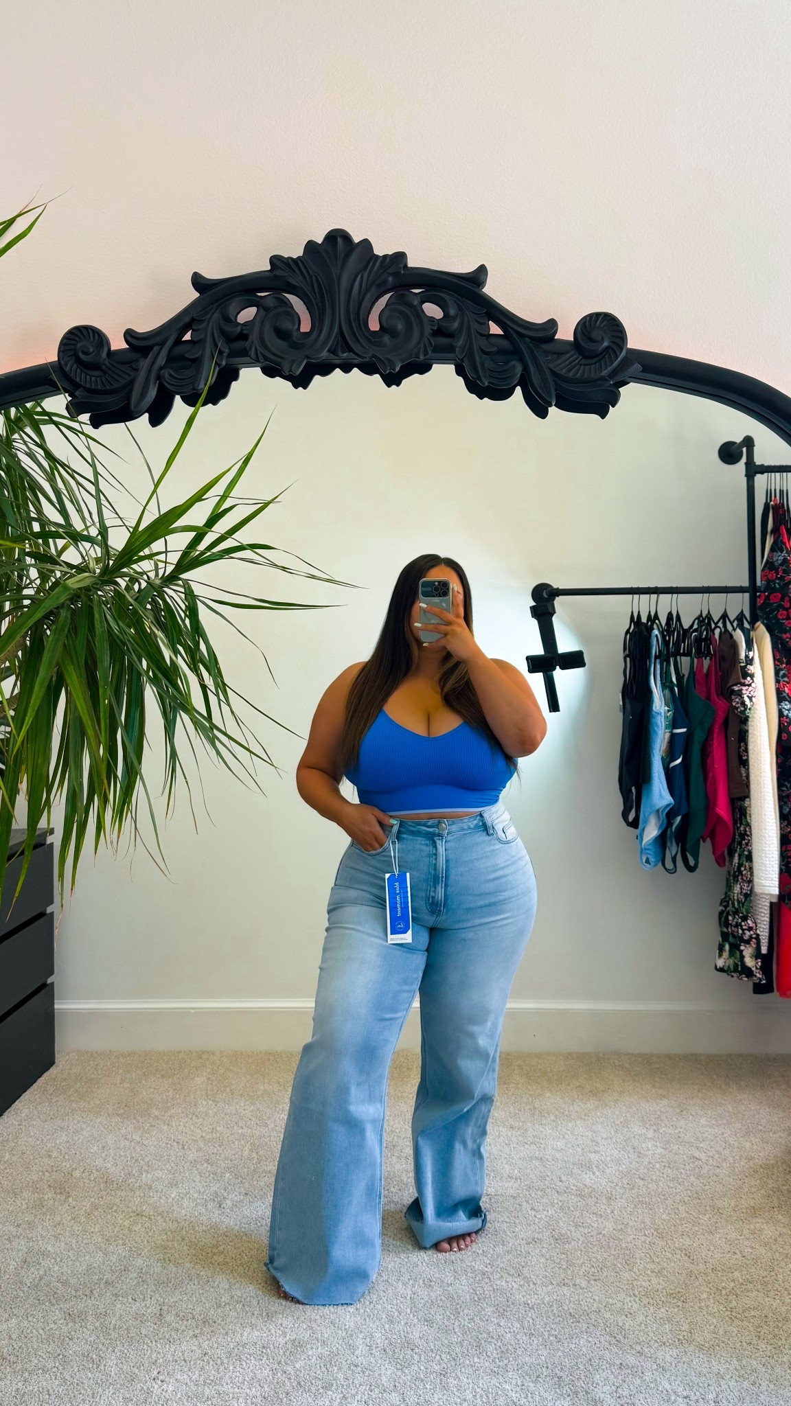 Stretchy curvy wide leg jeans that feel like sweatpants! 

5’2” / size 16 

#stretchyjeans #outfitinspo #casualstyle #everydayoutfits #ltkcurves 



#LTKStyleTip #LTKMidsize #LTKFindsUnder50