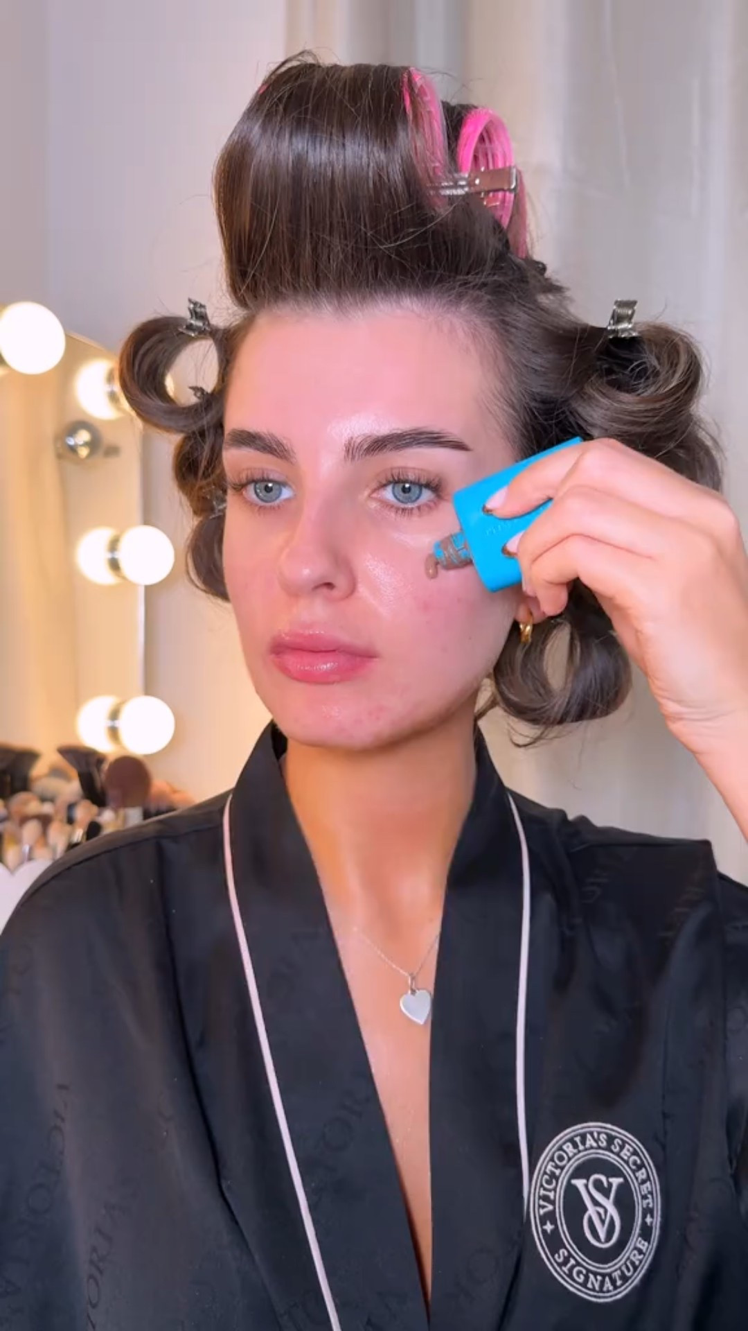 Victoria’s Secret Angel glam 🪽 🩷 


Space NK, Makeup Routine, Refy, YSL, Charlotte Tilbury

#LTKuk #LTKbeauty #LTKfestive