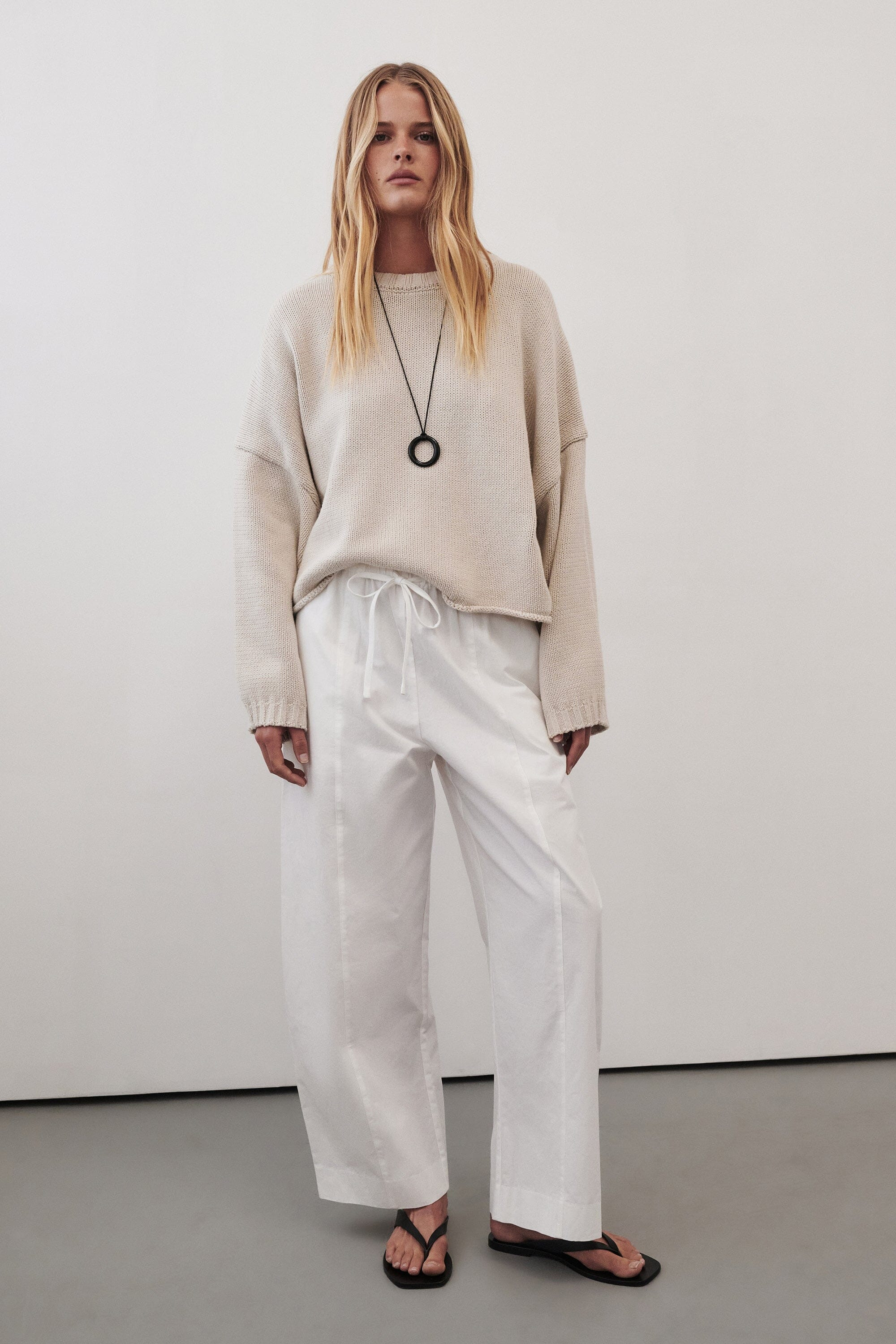 SCOUT WHITE COTTON BARREL LEG PANT | DISSH