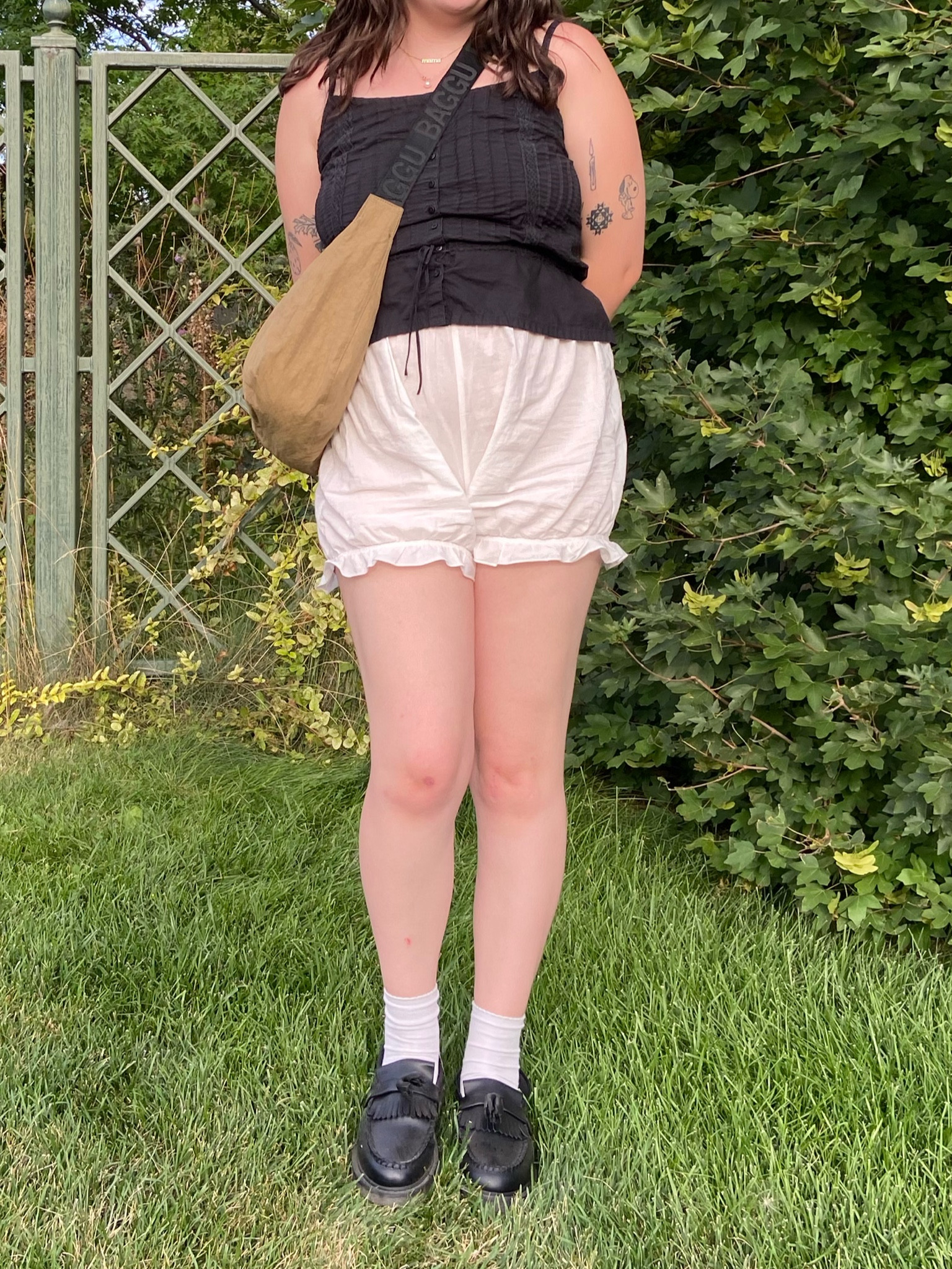 my favorite Sonderhaus bloomers 🤍🤍 I originally got them in a set with a blouse as well ! 