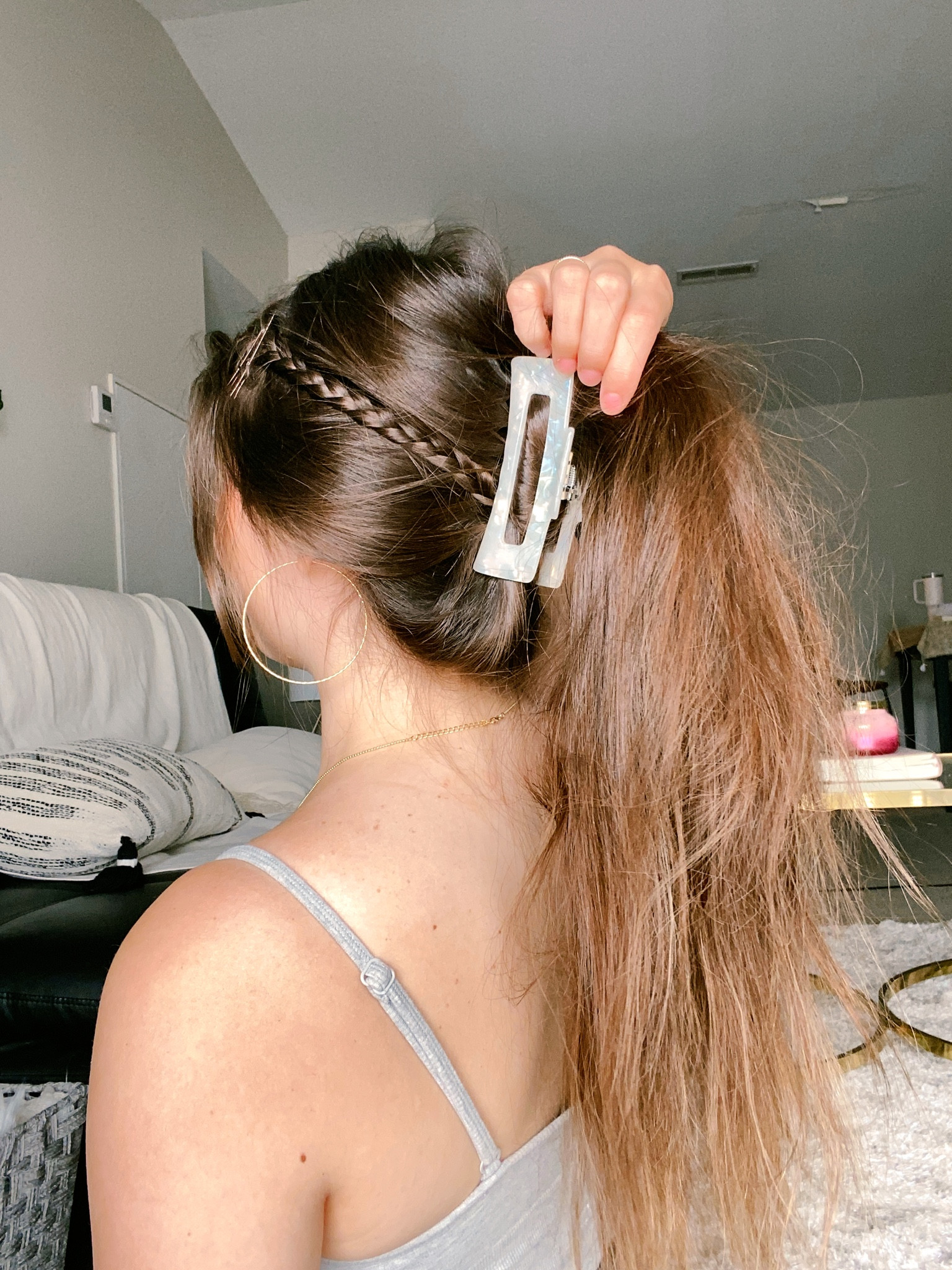 This claw clip from Lululemon is extra durable and sparkly! It has the perfect amount of hold for all types of hair. Love it for when I need to throw my hair up! 💕🎀

#LTKFind #LTKbeauty #LTKunder50