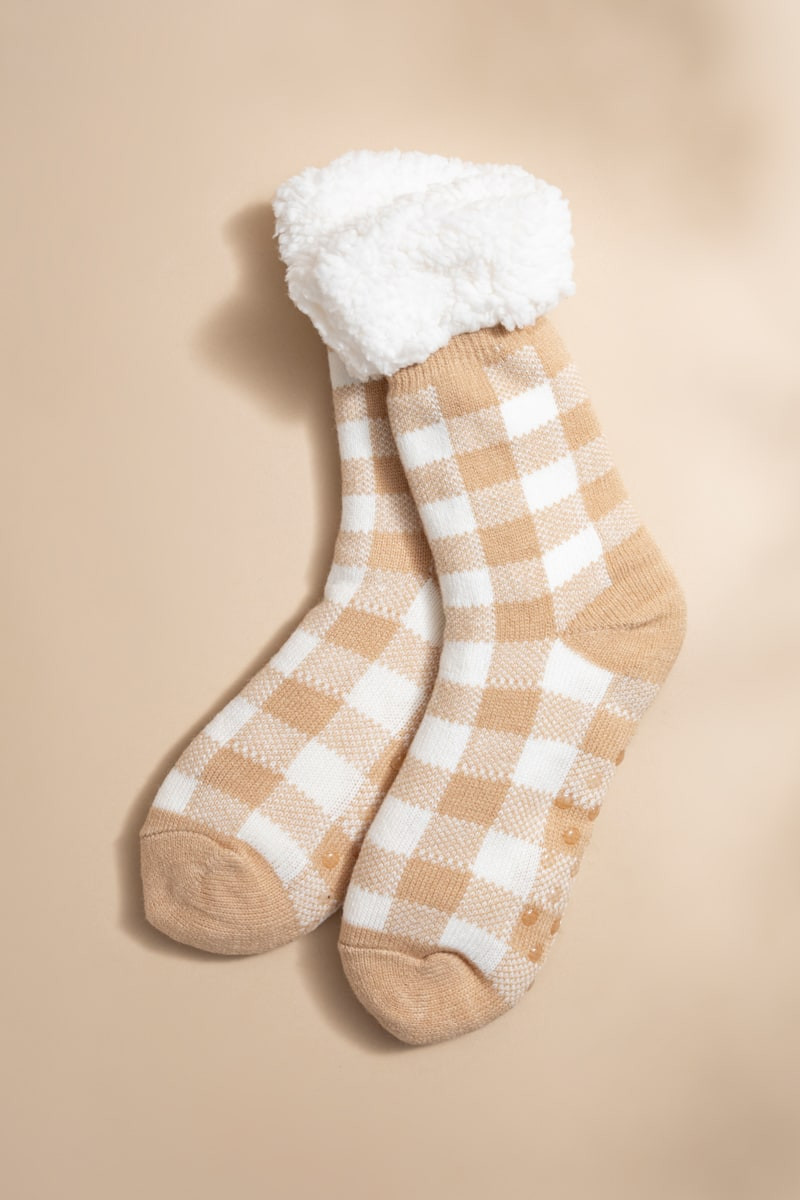 Kendra Checkered Slipper Socks | Francesca's