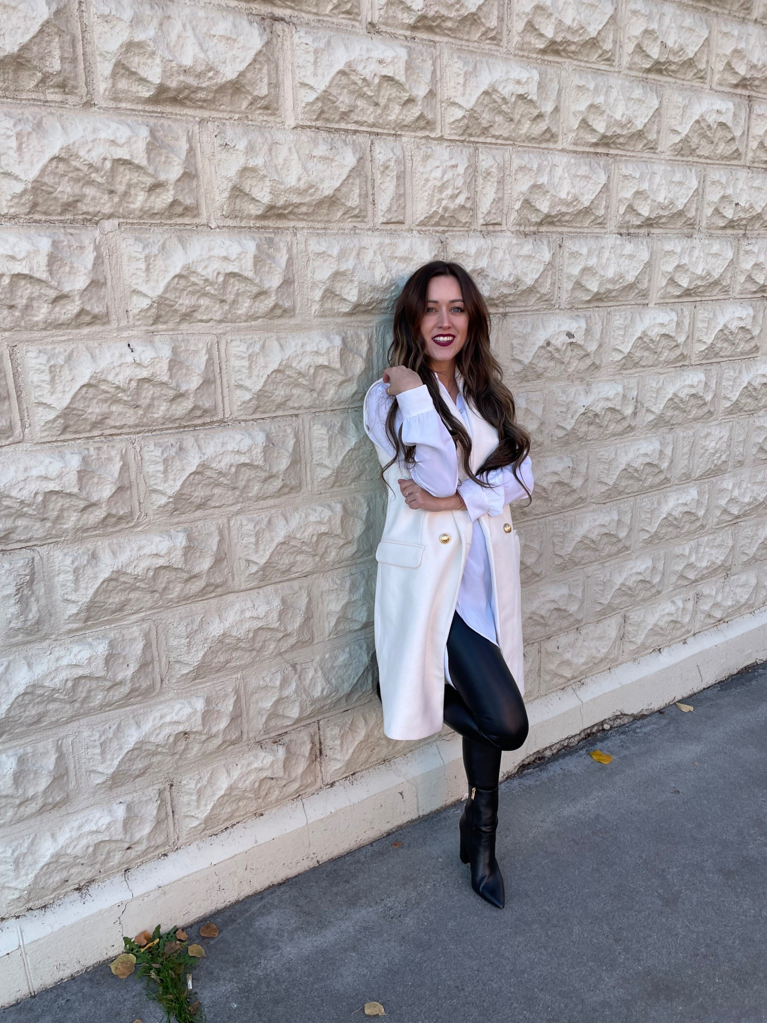 Express winter white wool coat


#LTKSeasonal #LTKStyleTip #LTKFindsUnder100