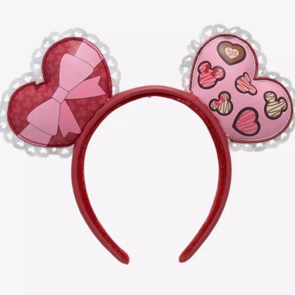 Loungefly Disney Minnie Mouse Valentine's Day Hearts Ears SOLD OUT in store | Poshmark