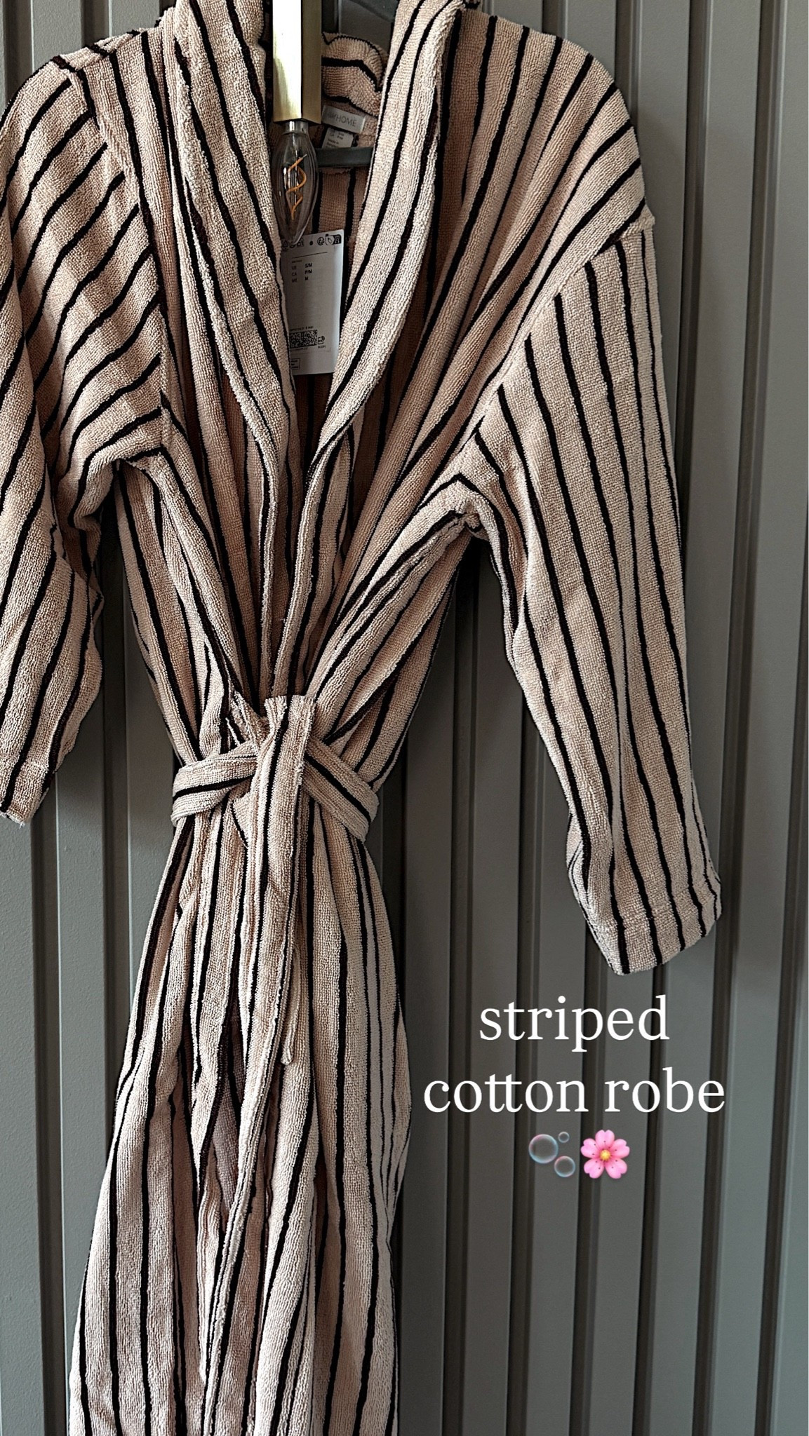 Fun cotton robe from @h&m 😍

#LTKmorningroutine #LTKootd #LTKgrwm