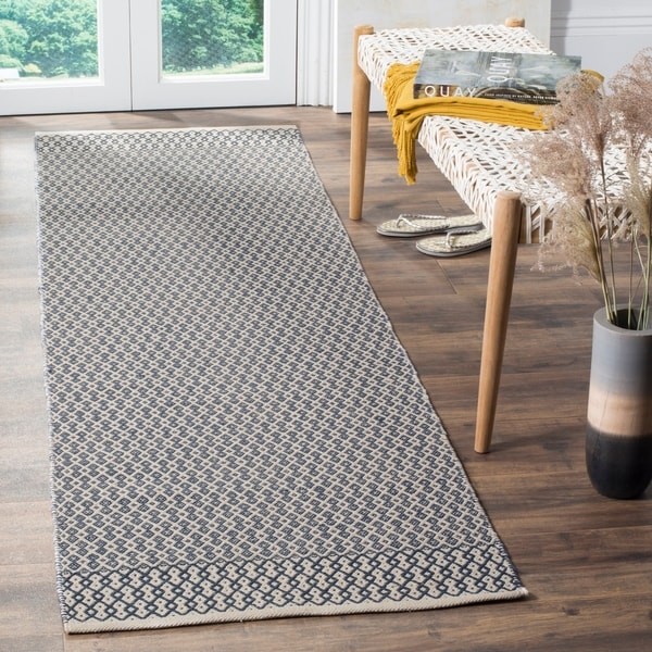 Safavieh Montauk Transitional Geometric Hand-Woven Cotton Ivory/ Navy Runner Rug - 2'3" x 6' | Bed Bath & Beyond