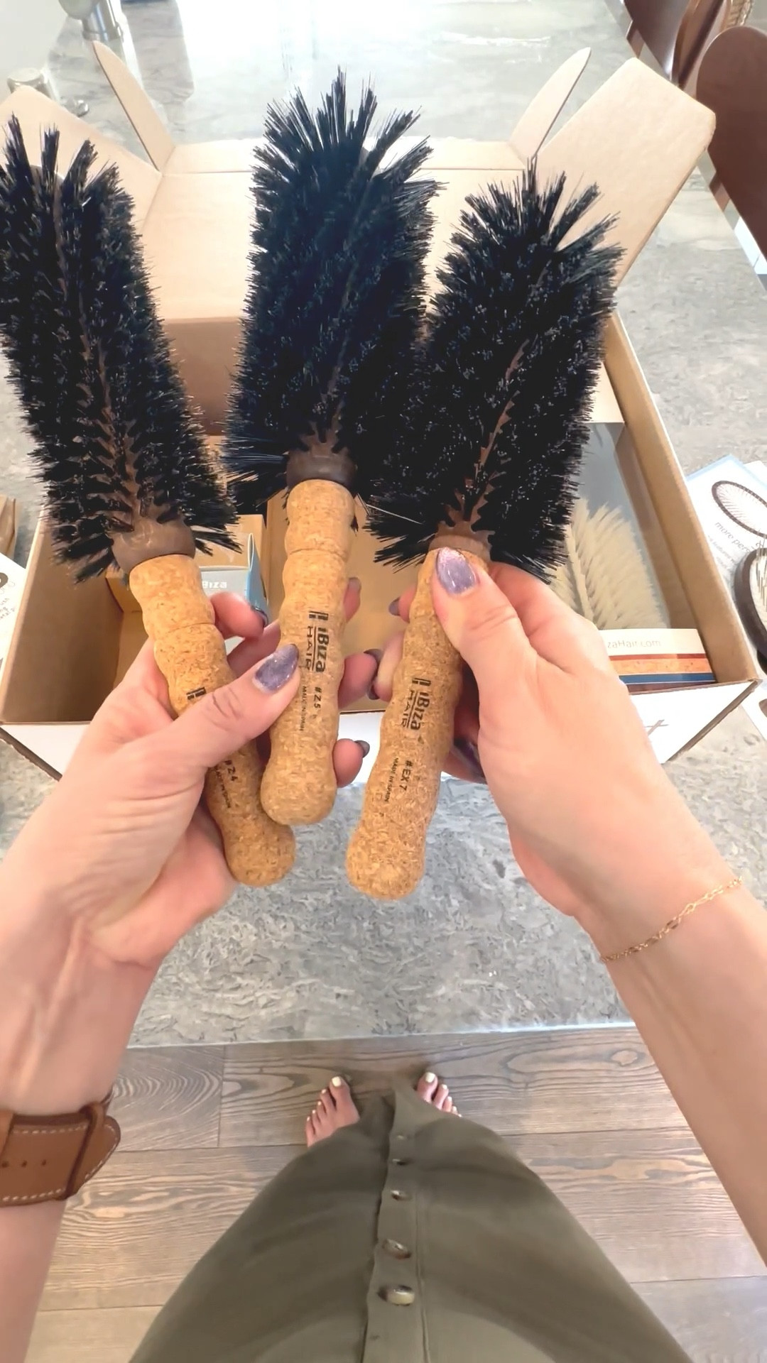 When Christmas 🎁 comes early!
These are my absolute favorite boar bristle round brushes 
They make your blowouts smoother, shinier and healthier since they don’t get as hot as metal brushes 


#LTKBeauty #LTKFindsUnder50 #LTKStyleTip