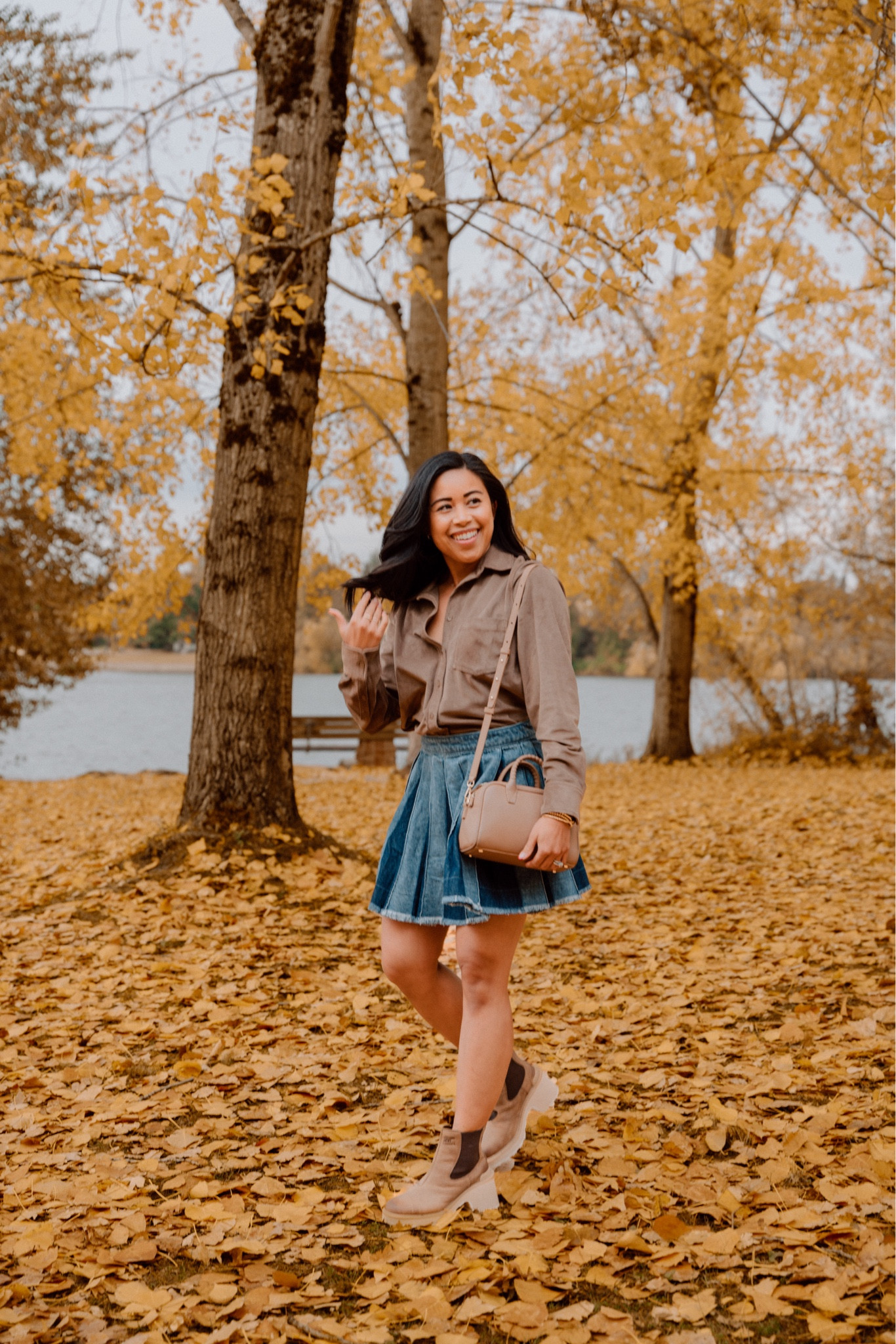 Not sure what boots to wear to Seattle? I always recommend a pair of waterproof booties! These Sorel booties are comfortable and practical for the PNW. 

#LTKShoeCrush #LTKStyleTip