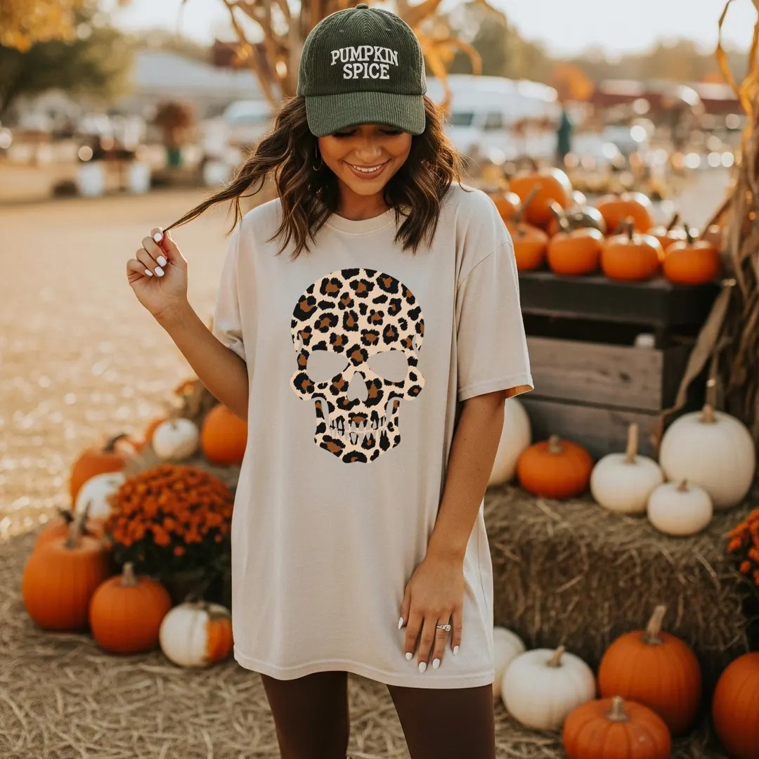 Leopard Skull Shirt, Comfort Colors Halloween Graphic Tee, Women's Fall Oversized T-shirt - Etsy | Etsy (US)