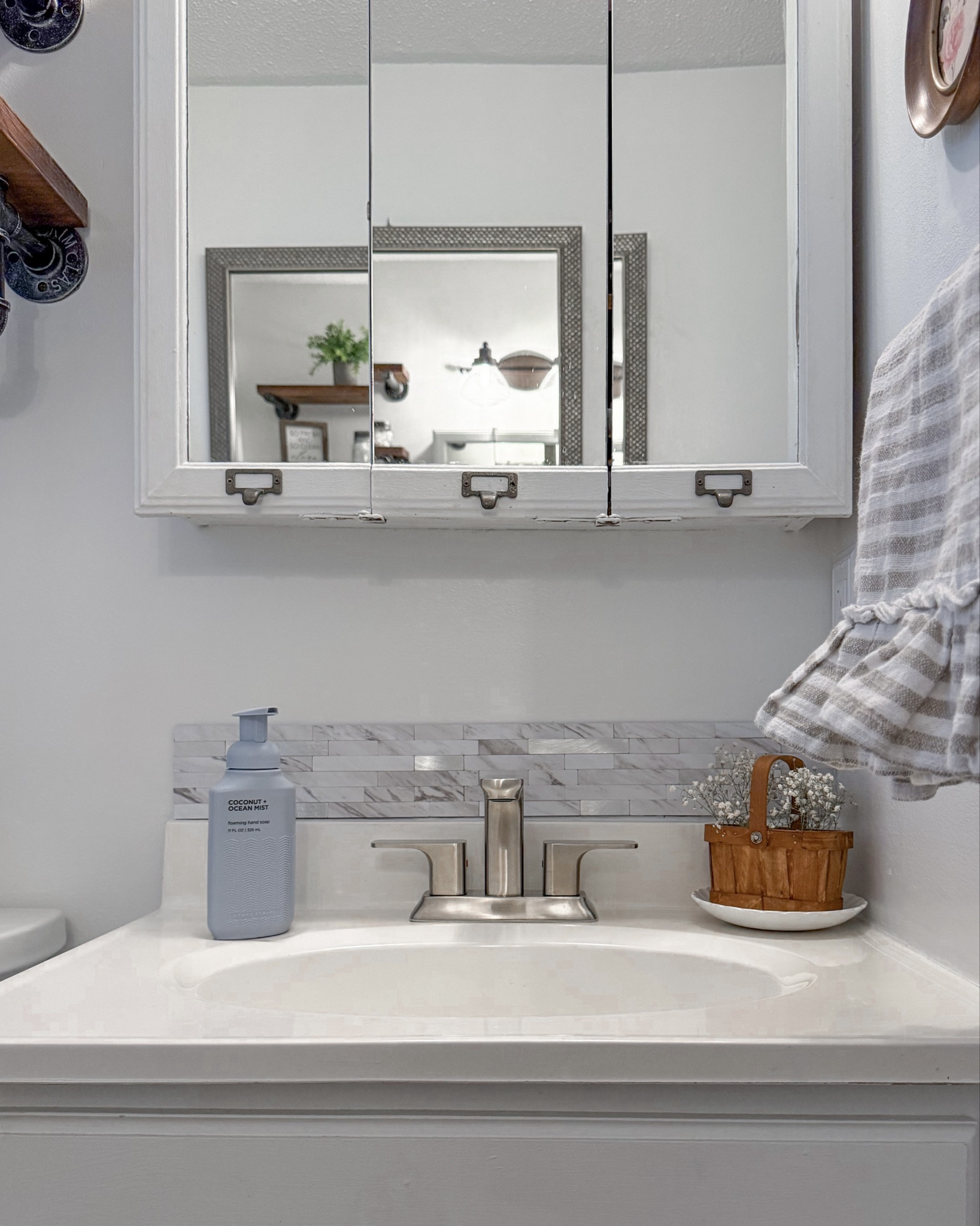 Our little half bathroom got the prettiest refresh with this new Lulani faucet 🤍
It’s amazing how one small swap can make the whole space feel elevated and intentional. The soft brushed finish ties in beautifully with our neutral palette and adds just the right touch of charm.

Linked all the details — including the faucet, vanity accessories, and a few styling favorites that bring this cozy look together. ✨

#LulaniFaucet #BathroomRefresh #HalfBathroomUpdate #LTKDecor #BathroomInspoDaily #NeutralHomeStyle #DesignedToLoveHome #PowderRoomGoals


#LTKHome #LTKHome