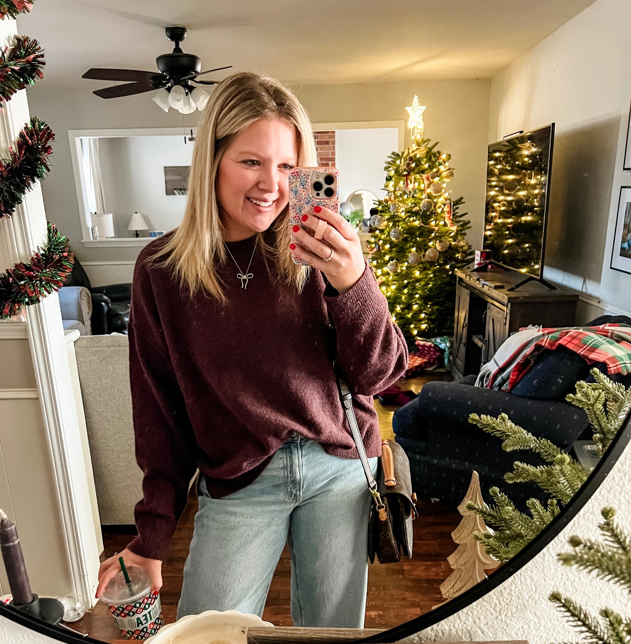 Holiday ootd

#LTKootd #LTKmomlife #LTKSaleAlert