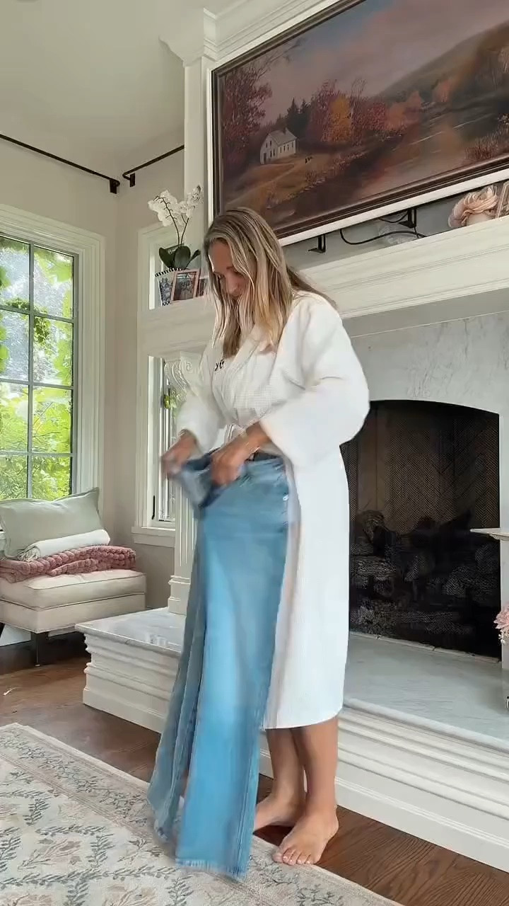These straight-leg jeans are such a good find if you love a little extra room through the thighs! 👖 We love the comfortable, relaxed fit and how easily they pair with sweaters, jackets, sneakers, or flats. Such a versatile pair for creating effortless everyday fall outfits!

#LTKSeasonal #LTKOver40 #LTKMidsize