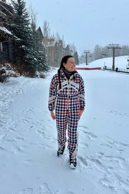 Ski suit from RTR & favorites from Perfect Moment

#LTKfindsunder100 #LTKfitness