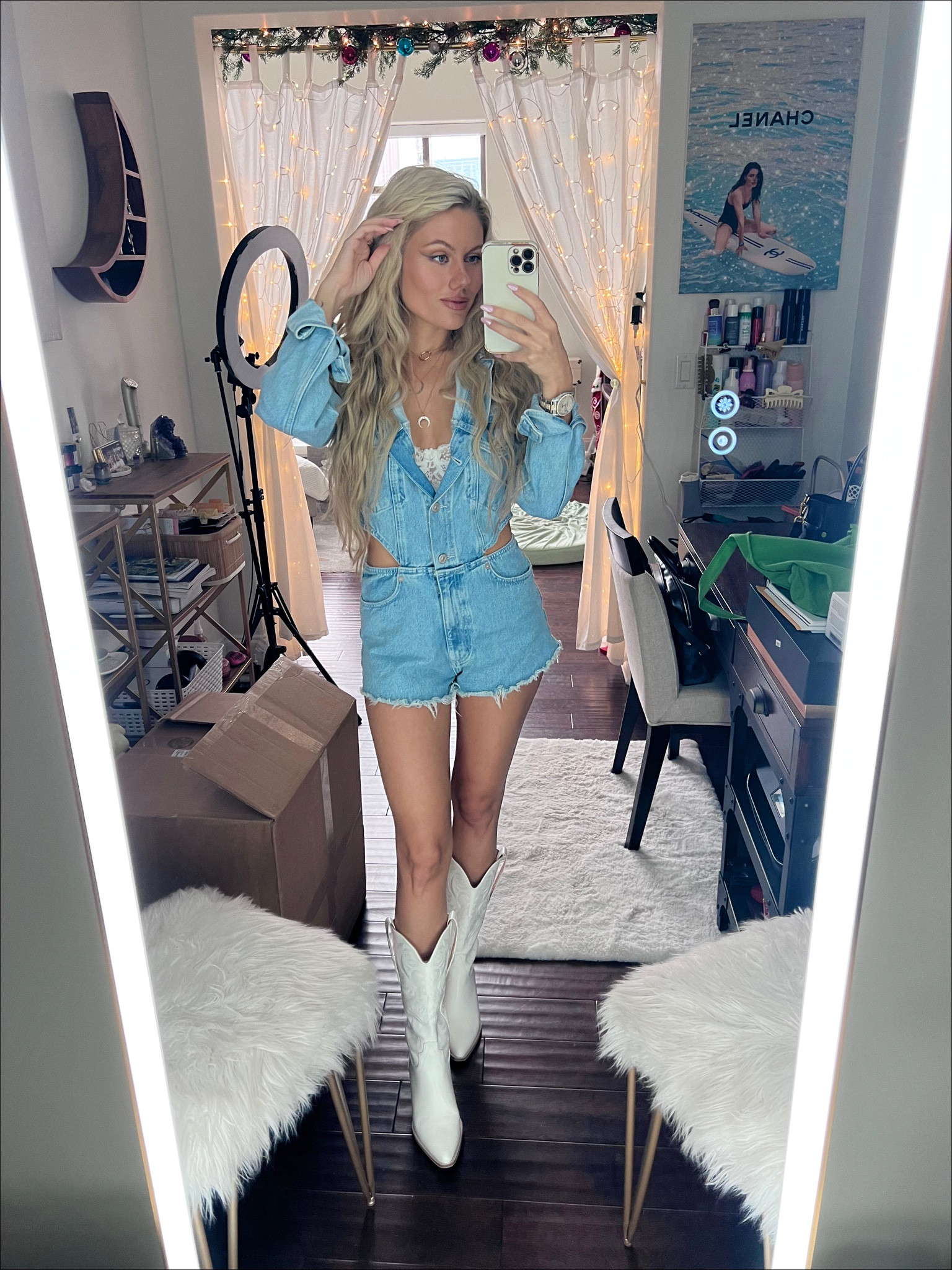 Perfect Holiday outfit for my southern queens ☃️🎄 Zara 3175/200 “cut out denim jumpsuit” in size SMALL for $59.90 (other options tagged in this post) Paired with a lace bra and white cowgirl boots in size 7.5.

#holidayfashion #holidayoutfit #outfitinspo #boots #cowgirlboots #cowboyboots #denim #romper #holidayoutfitideas #christmas 

#LTKHoliday #LTKstyletip #LTKfit